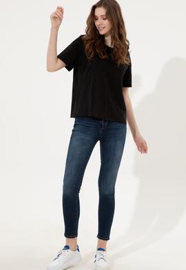 Kadın Siyah Bisiklet Yaka Tişört - 50248059061