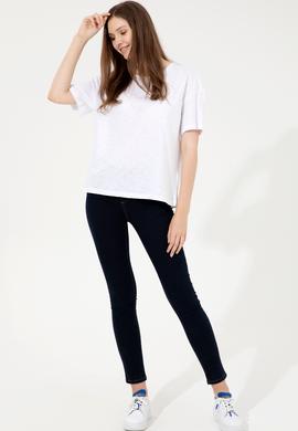 Kadın Beyaz Bisiklet Yaka Tişört - 50248059014