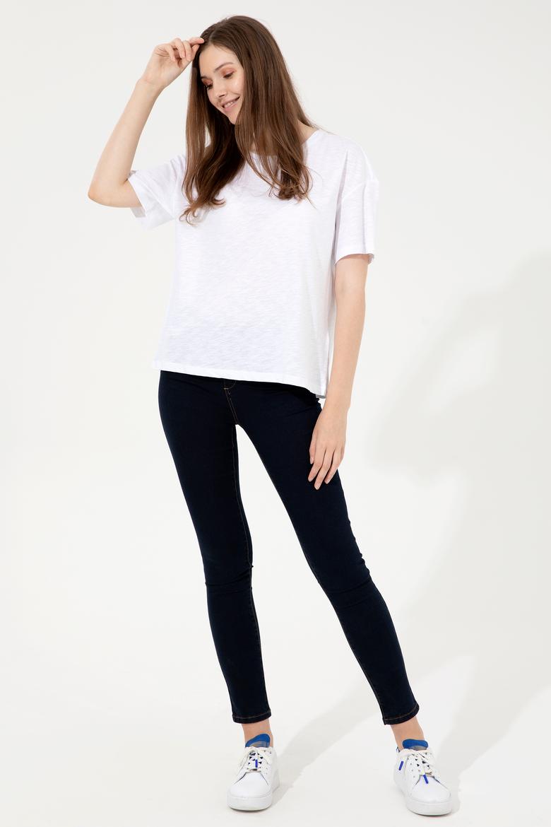 Kadın Beyaz Bisiklet Yaka Tişört - 50248059014