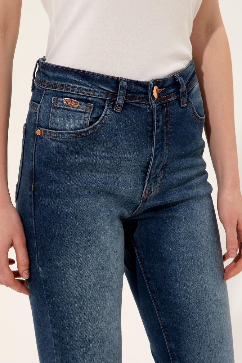 Kadın Koyu Mavi Jean Pantolon - 50247219002