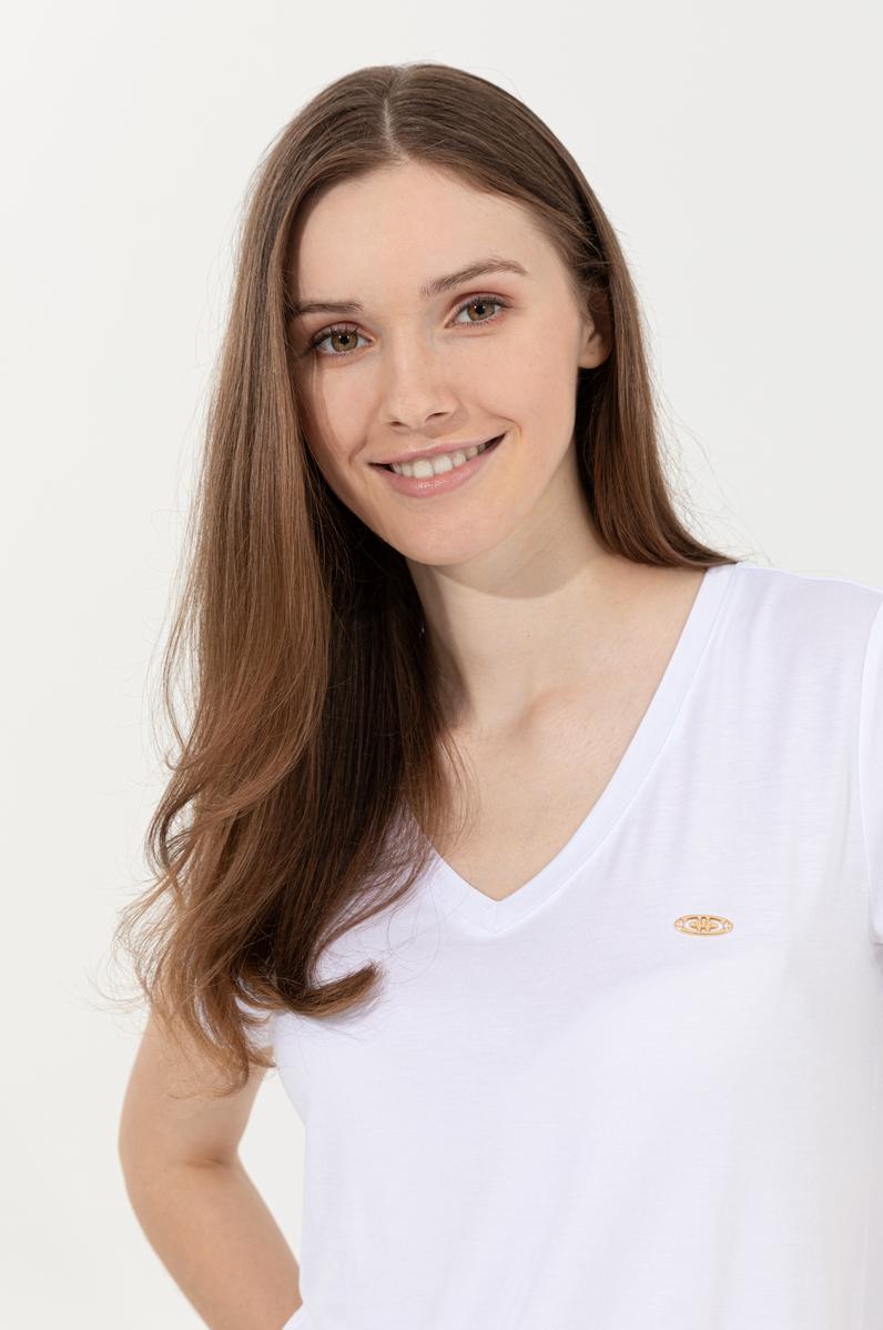 Kadın Beyaz V Yaka Basic Tişört