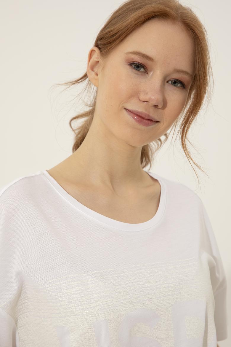 Kadın Beyaz Bisiklet Yaka Tişört - 50249033031