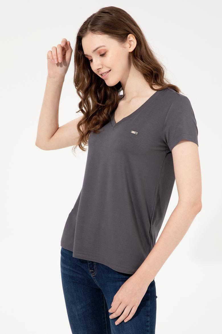 Kadın Antrasit Basic V Yaka Tişört - 50247980087