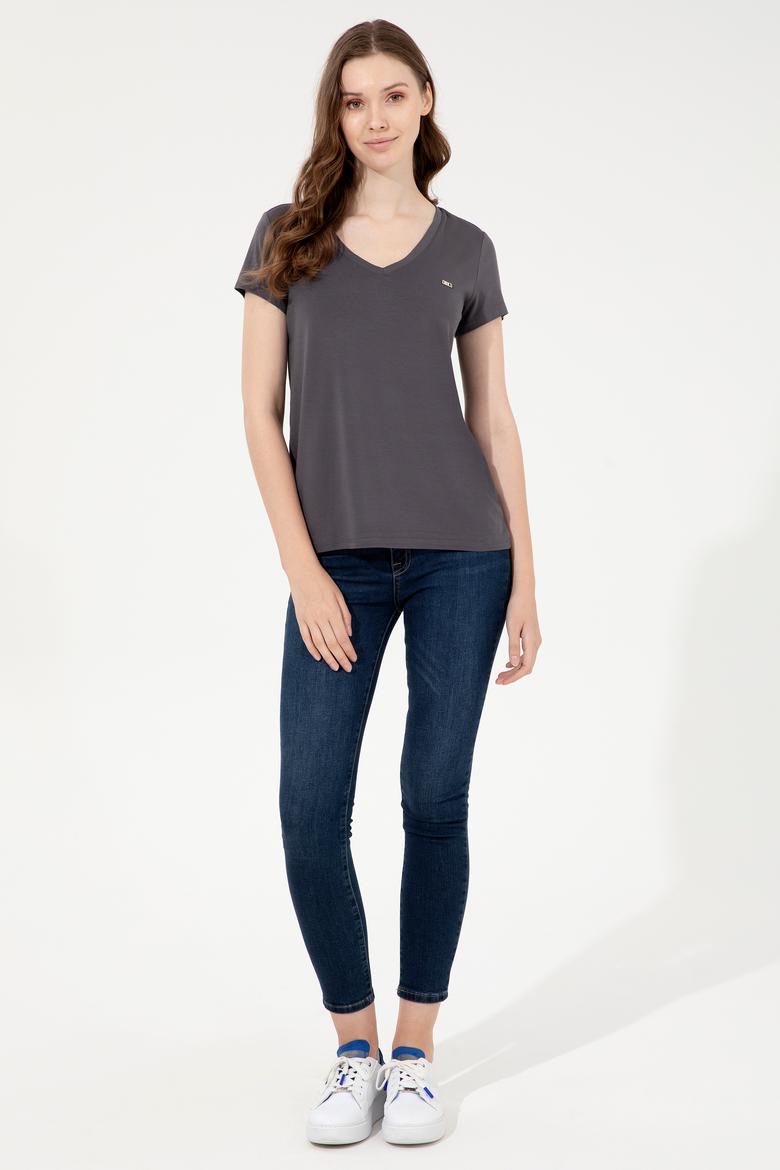 Kadın Antrasit Basic V Yaka Tişört - 50247980087