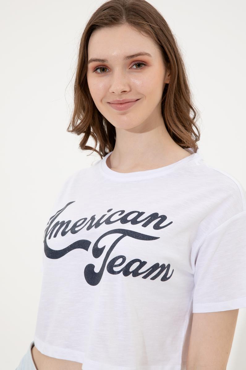 Kadın Beyaz Bisiklet Yaka Crop Tişört