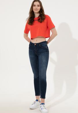 Kadın Kırmızı Bisiklet Yaka Crop Tişört - 50248144037