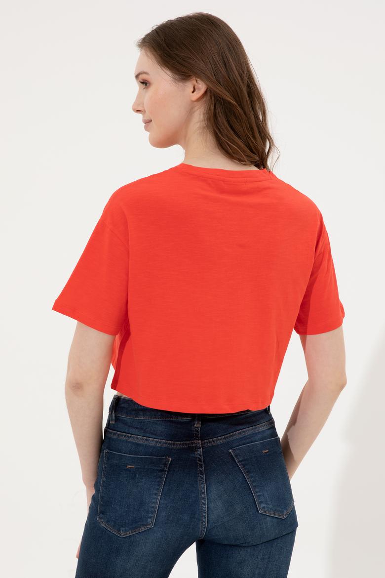 Kadın Kırmızı Bisiklet Yaka Crop Tişört - 50248144037