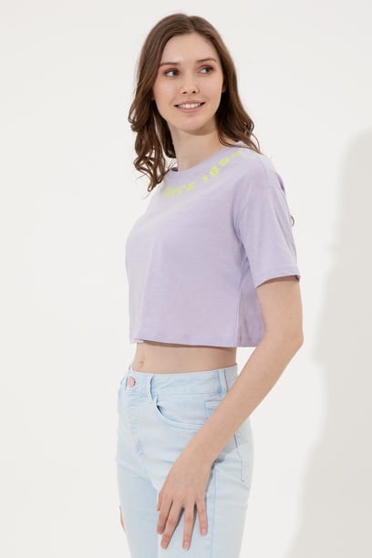 Kadın Lila Bisiklet Yaka Crop Tişört