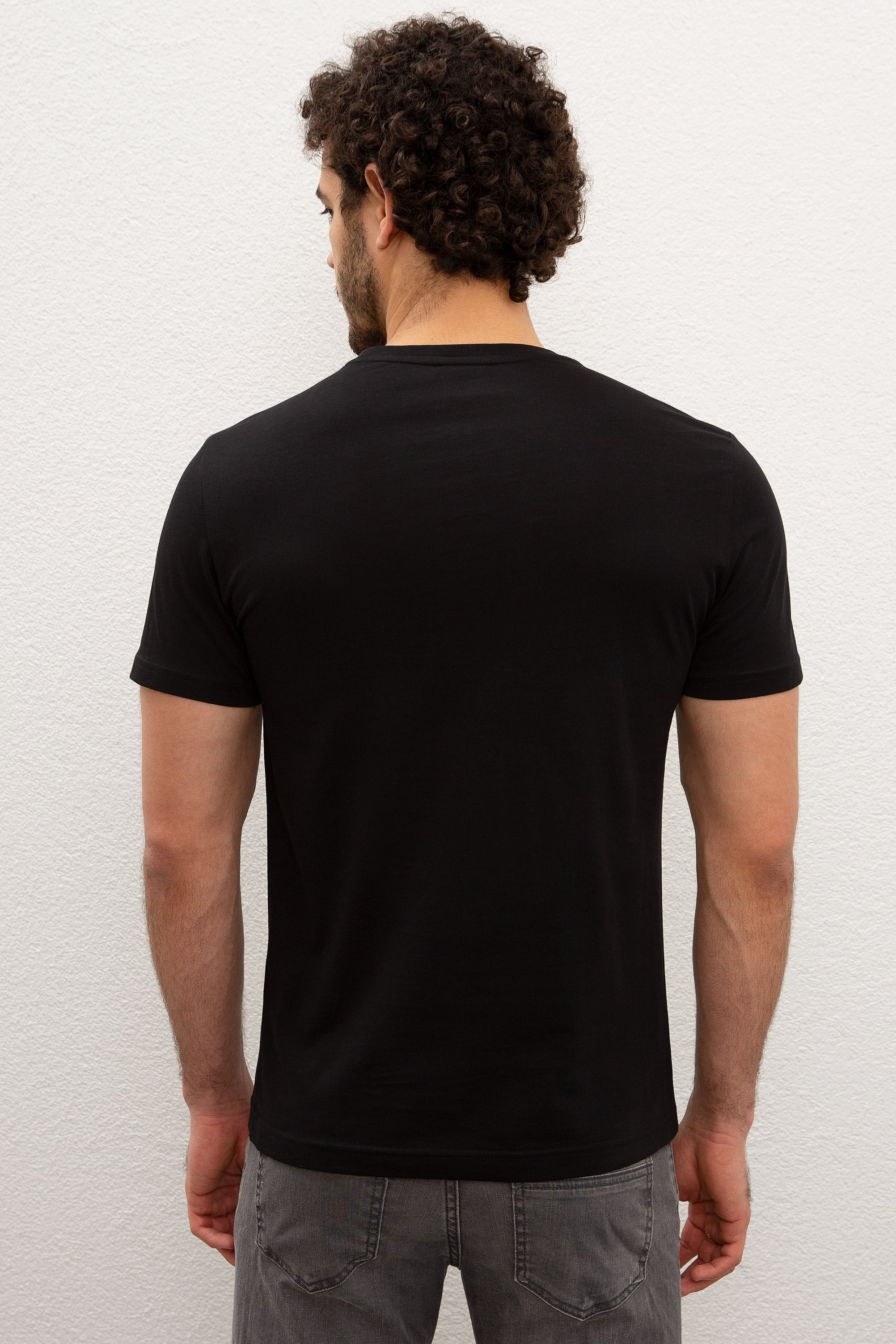 Erkek Siyah Bisiklet Yaka T-Shirt - Image 3