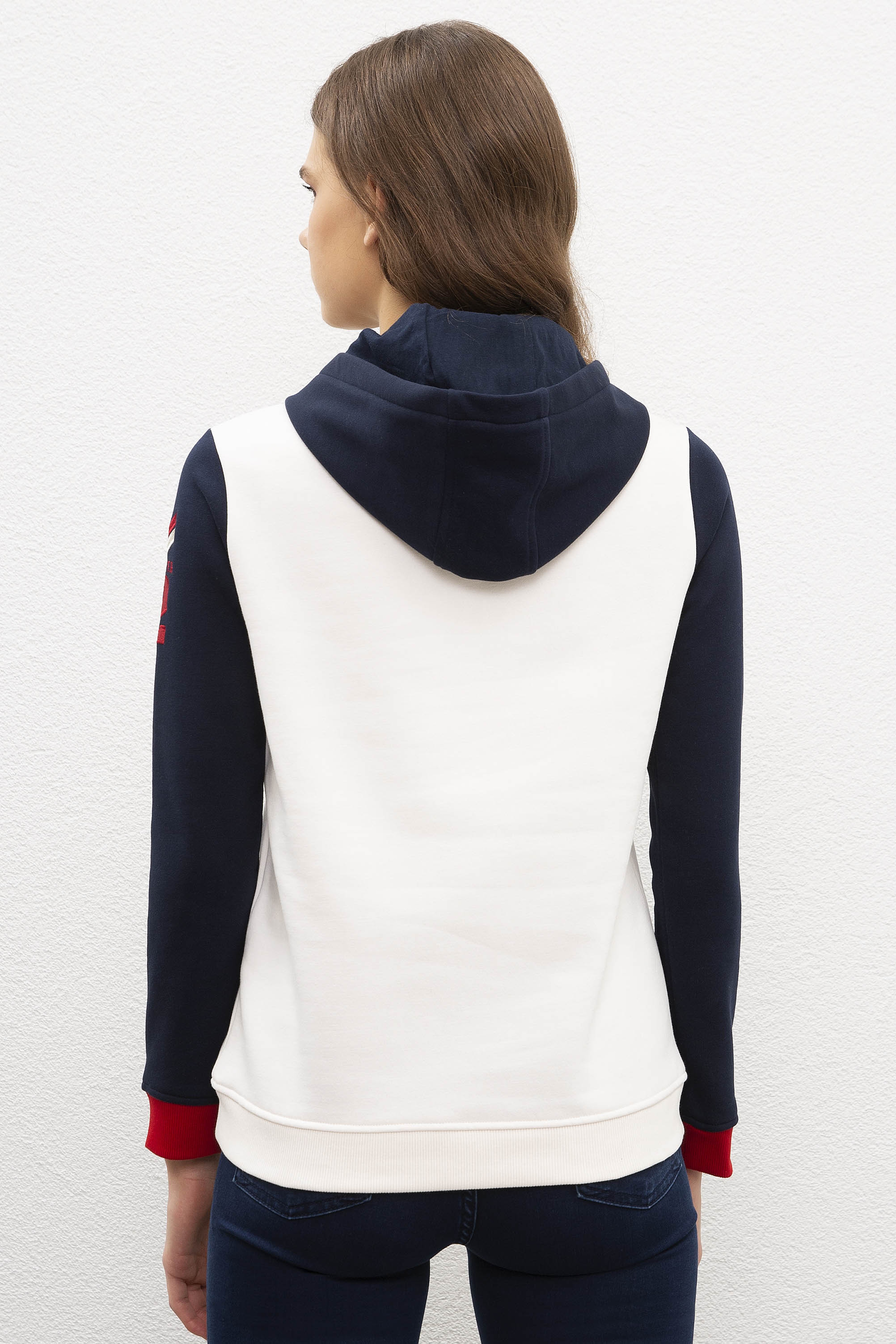 Kadın Beyaz Sweatshirt