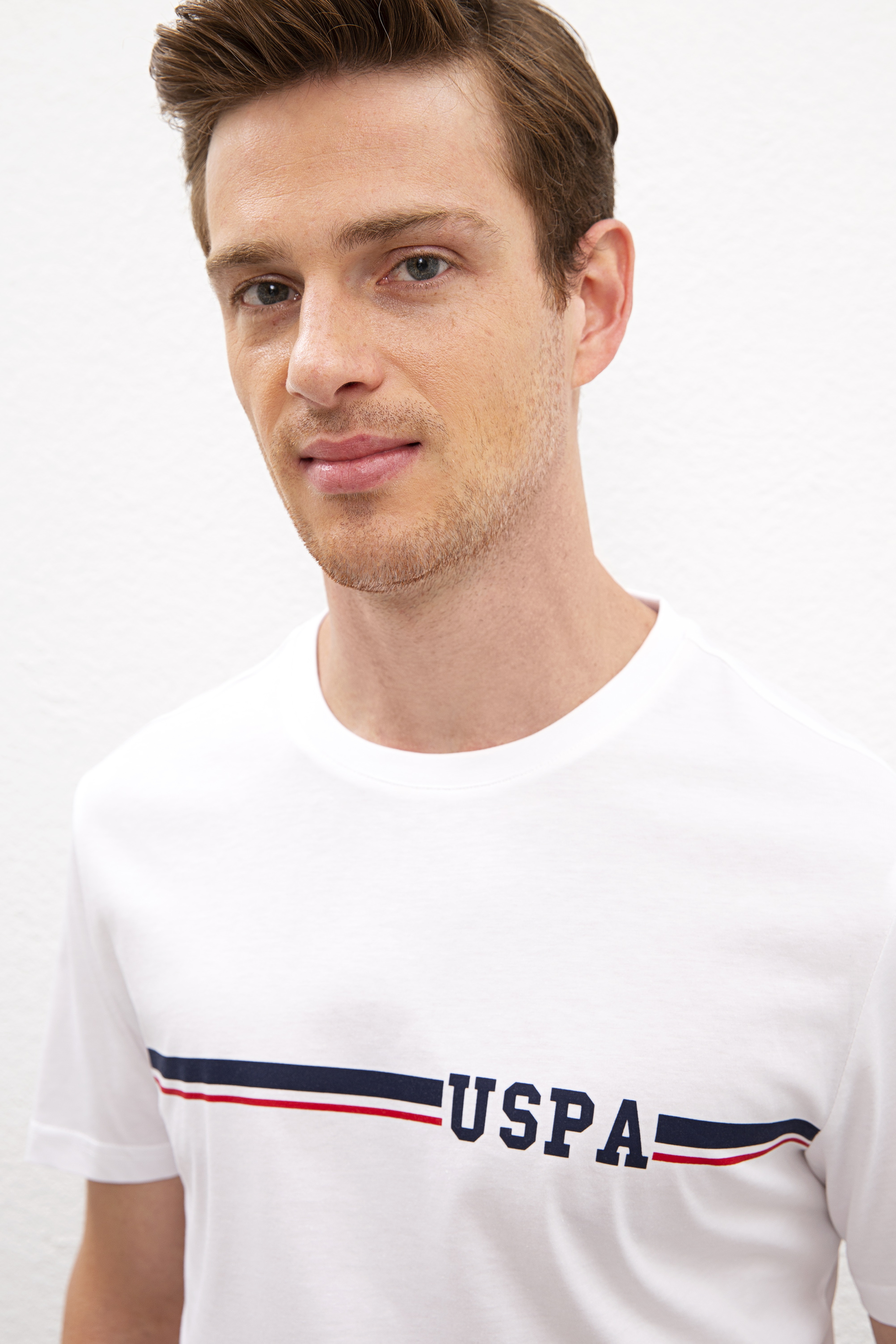 Erkek Beyaz Bisiklet Yaka T-Shirt - Image 2