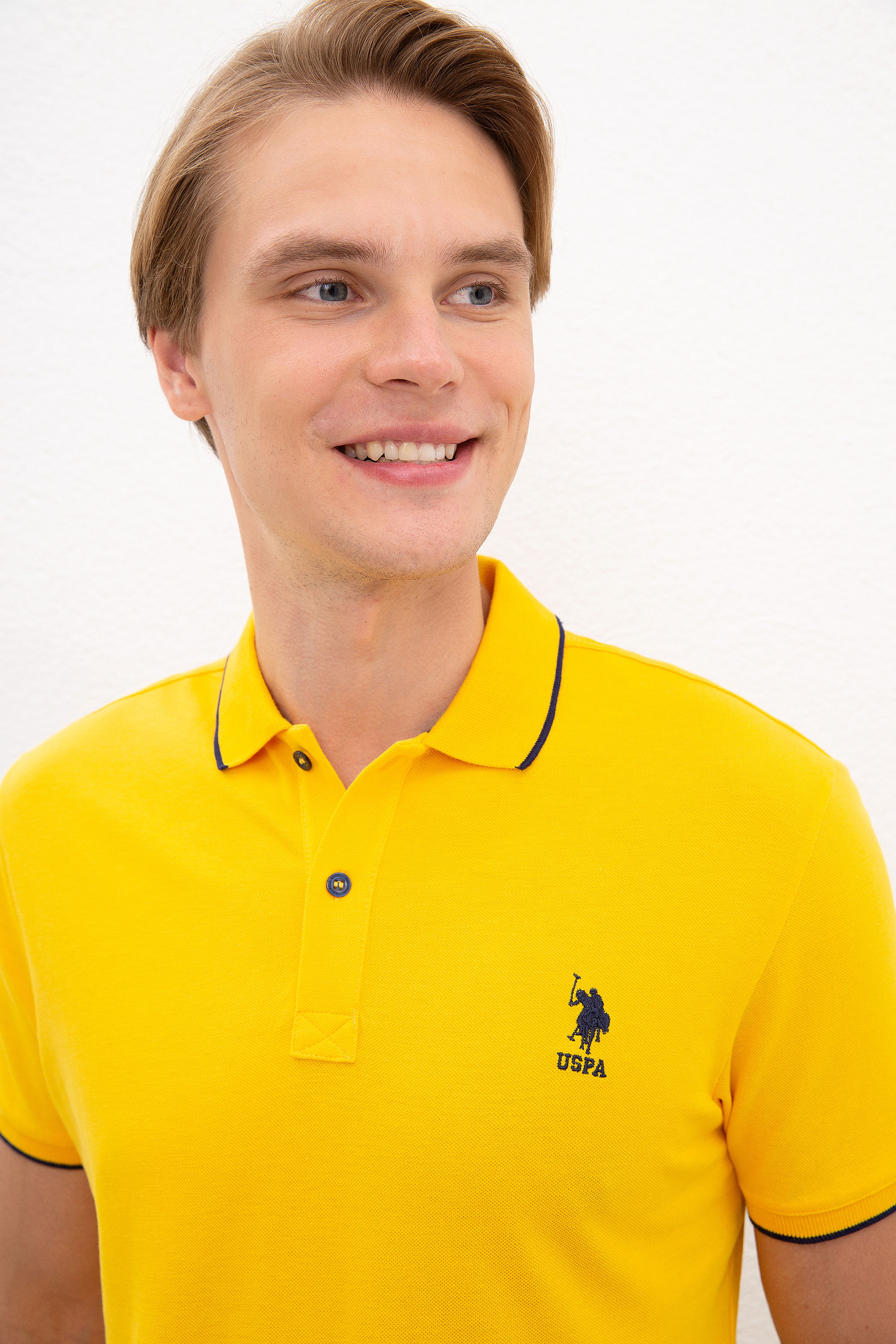 Erkek Koyu Sarı Polo Yaka Basic T-Shirt
