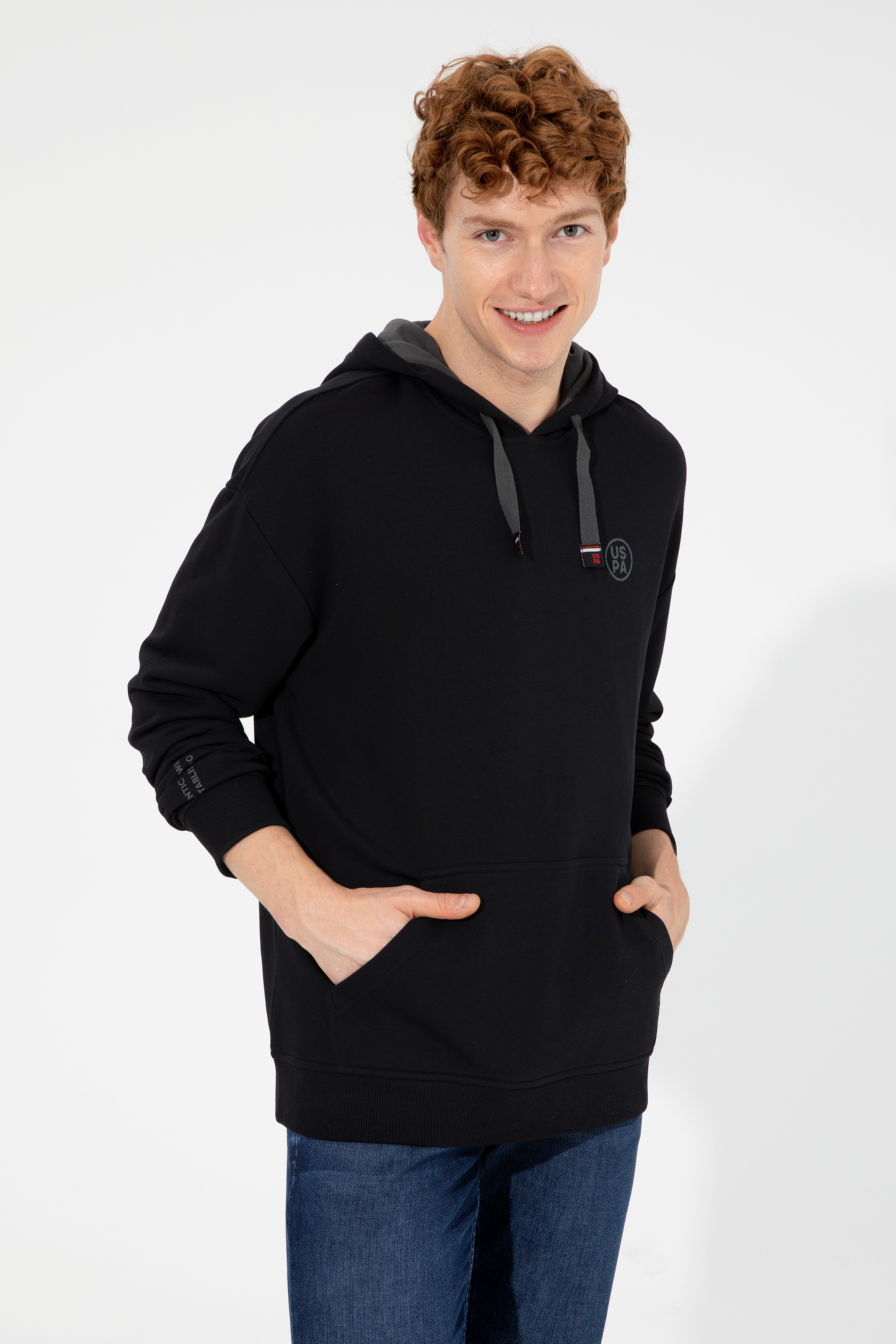 Erkek Siyah Kapüşonlu Sweatshirt - Image 3