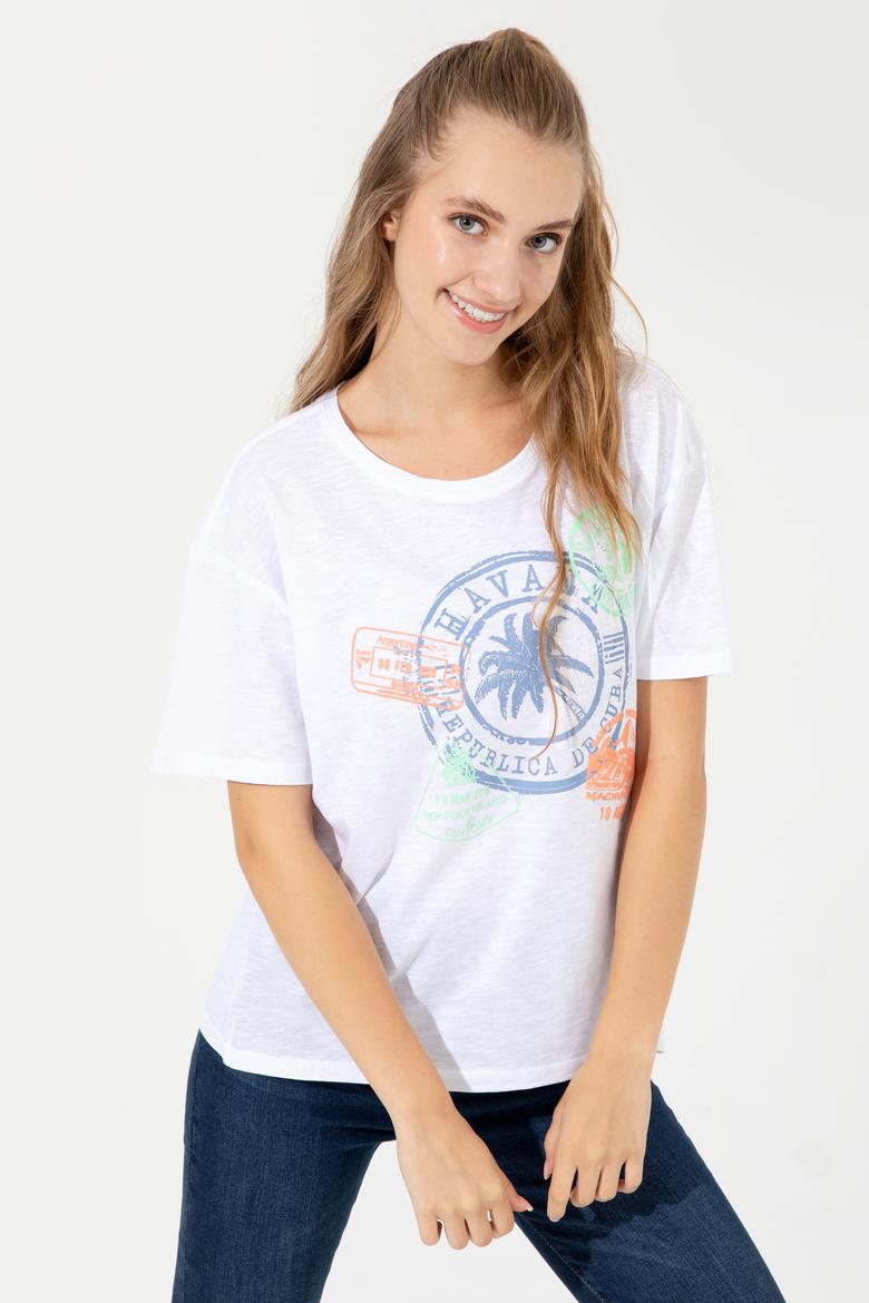 Kadın Beyaz Bisiklet Yaka Tişört - 50248989008