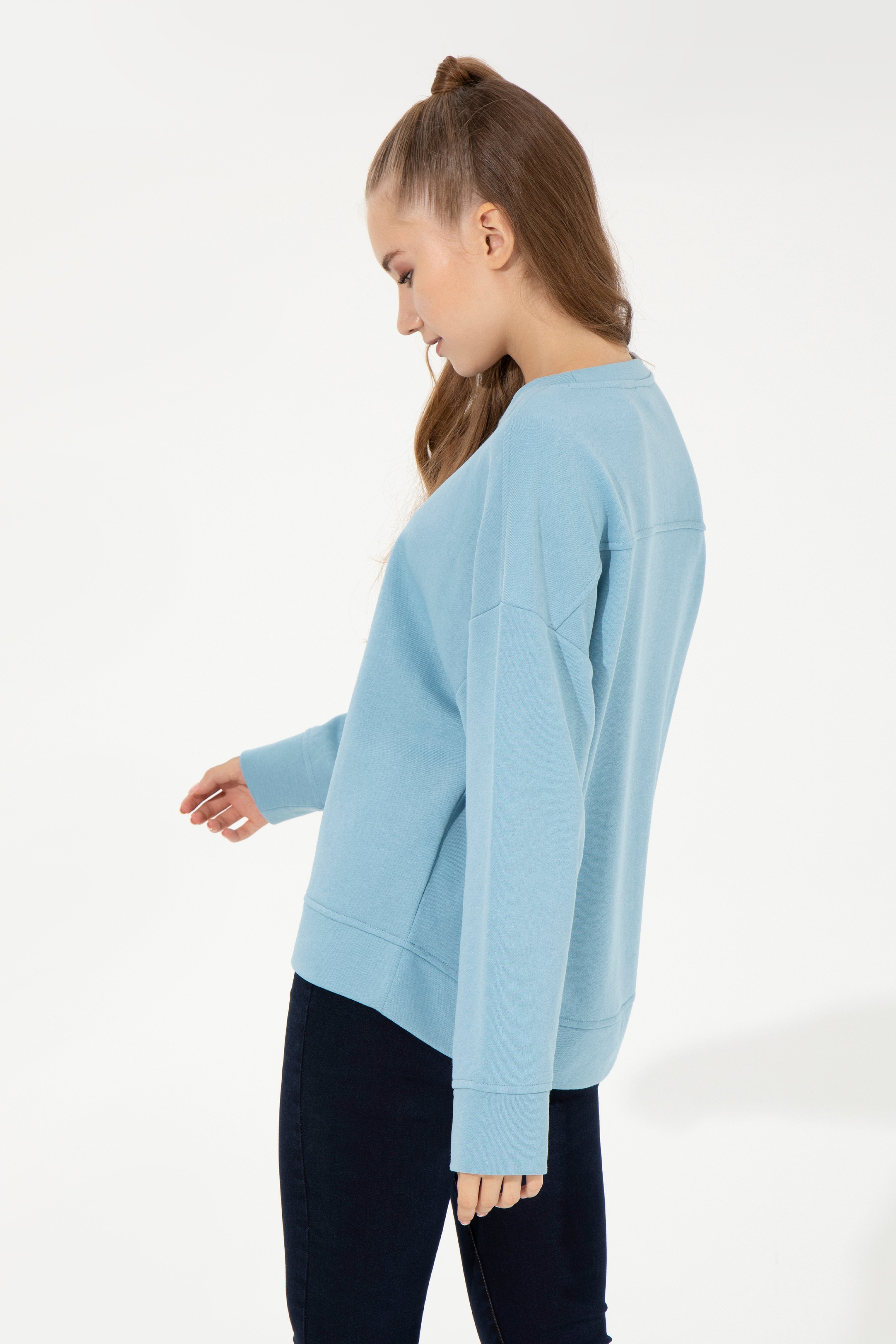 Kadın Mavi Bisiklet Yaka Basic Sweatshirt - Image 5