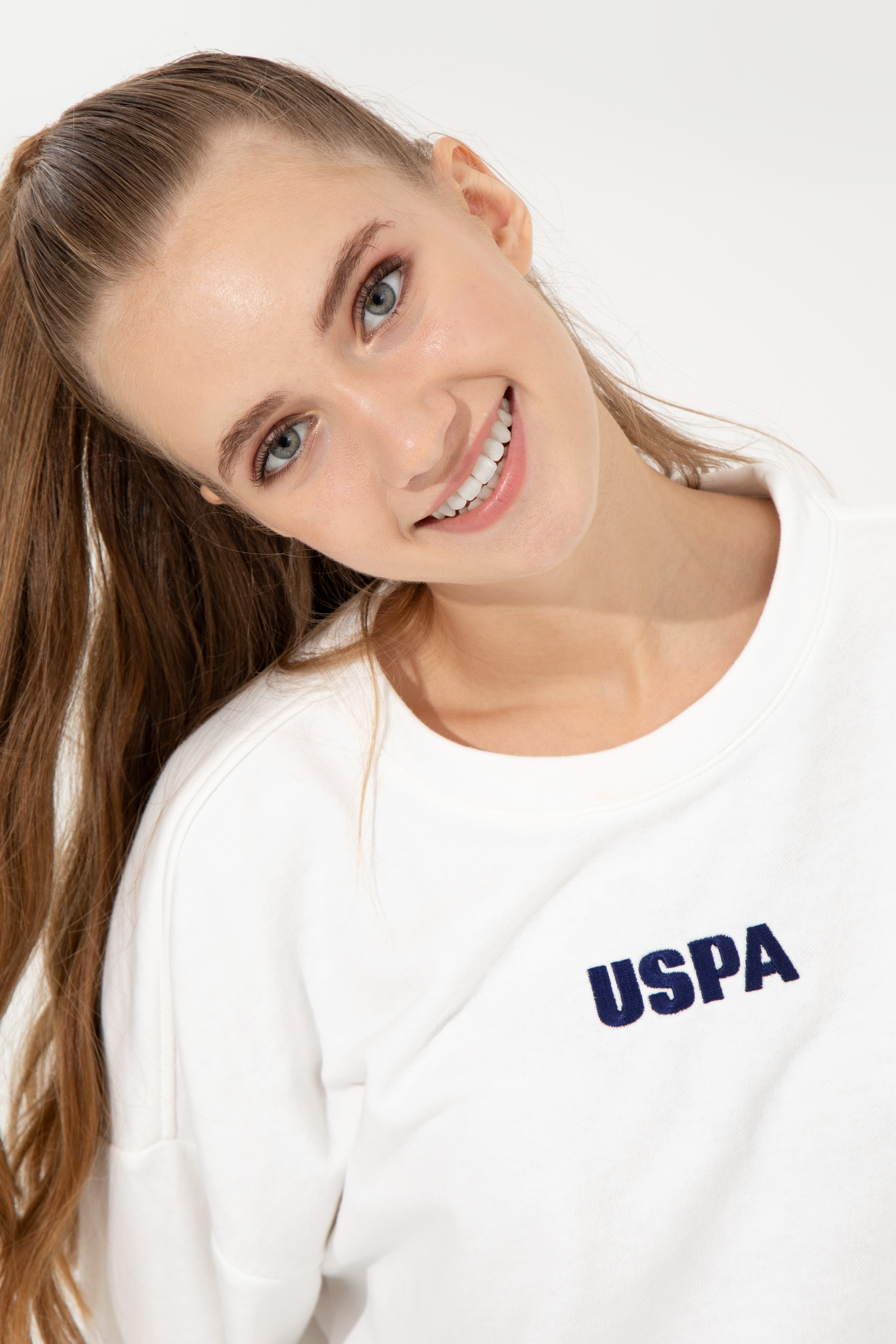 Kadın Ekru Bisiklet Yaka Basic Sweatshirt - Image 3