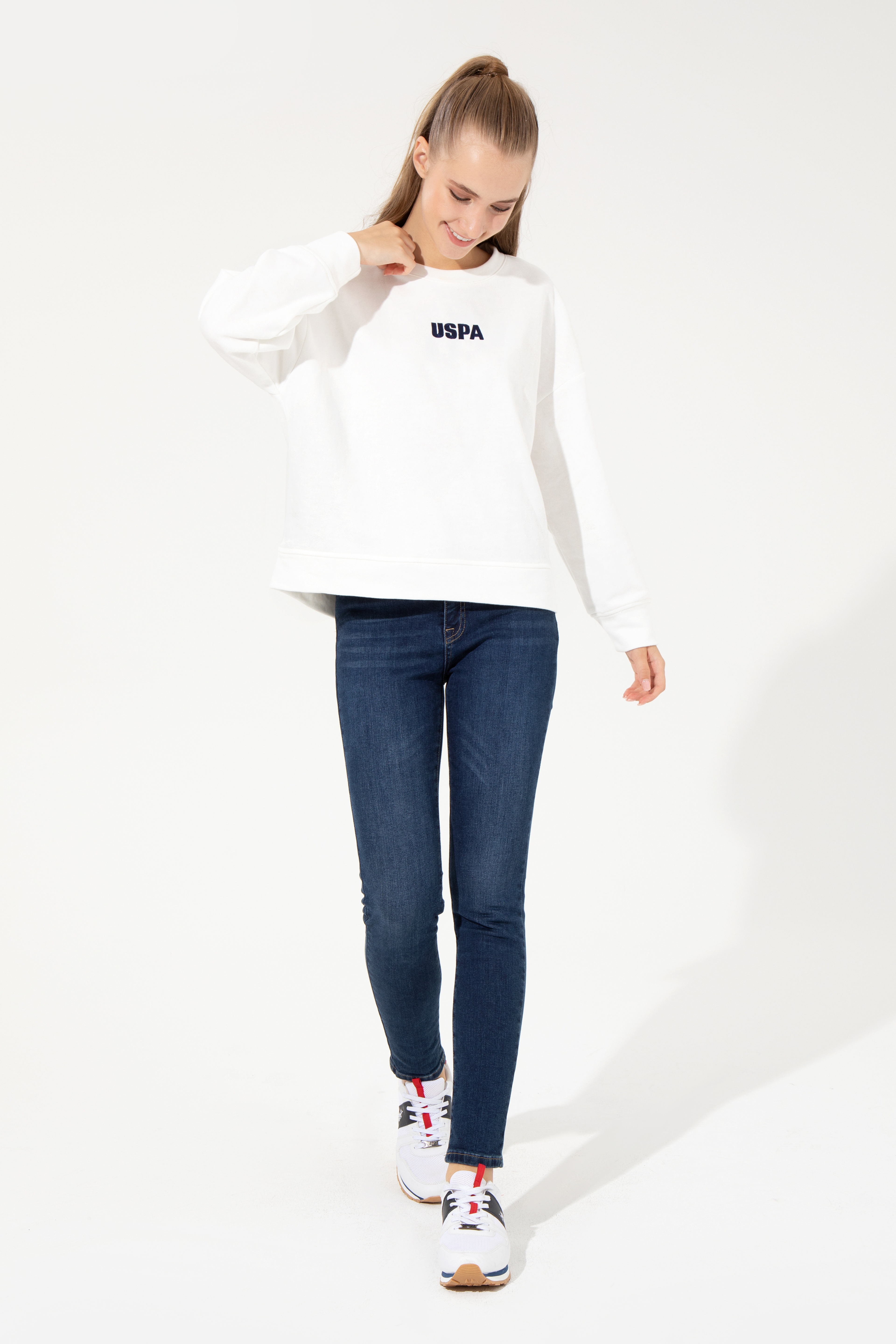 Kadın Ekru Bisiklet Yaka Basic Sweatshirt - Image 2