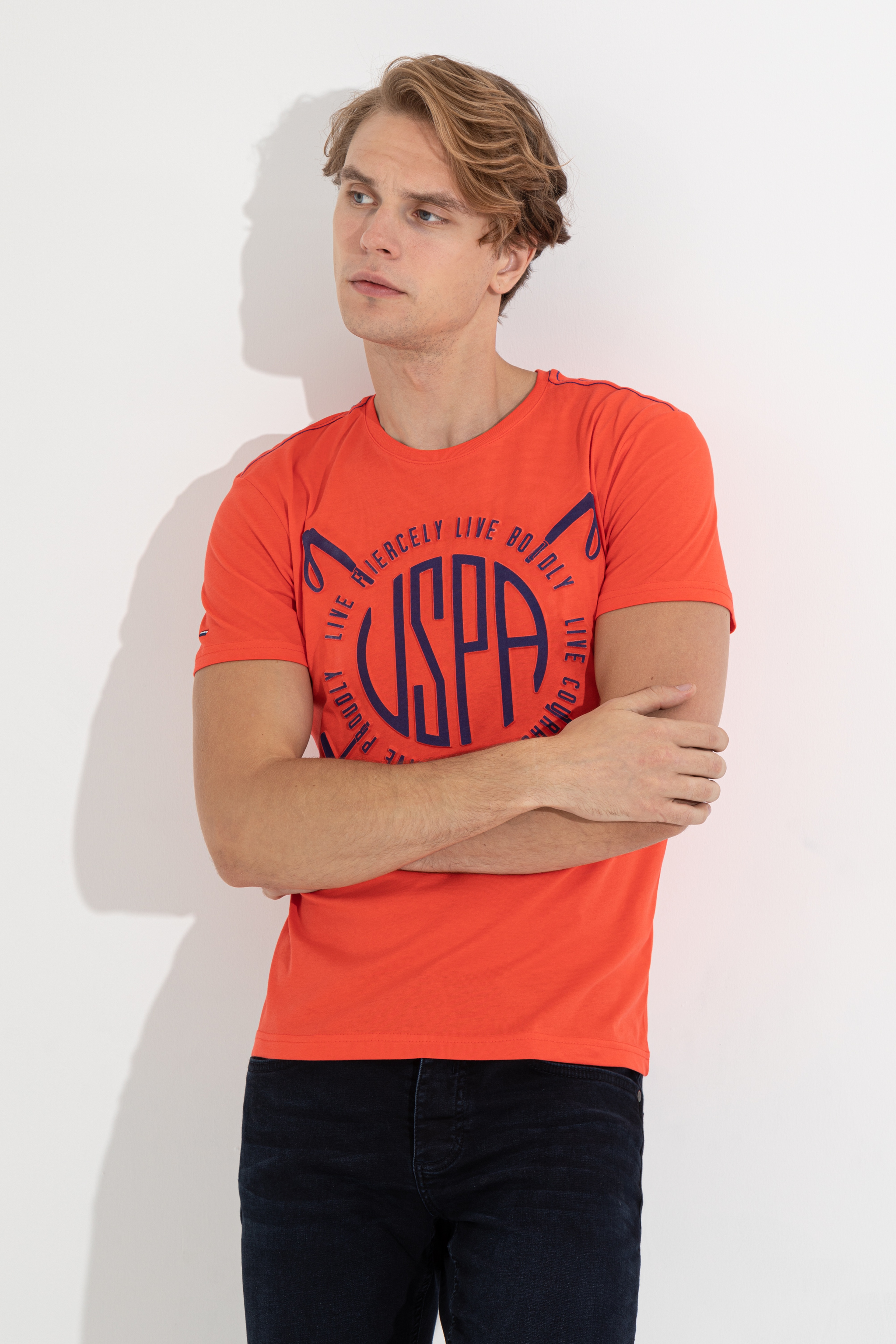 Erkek Kırmızı Bisiklet Yaka T-Shirt - Image 4