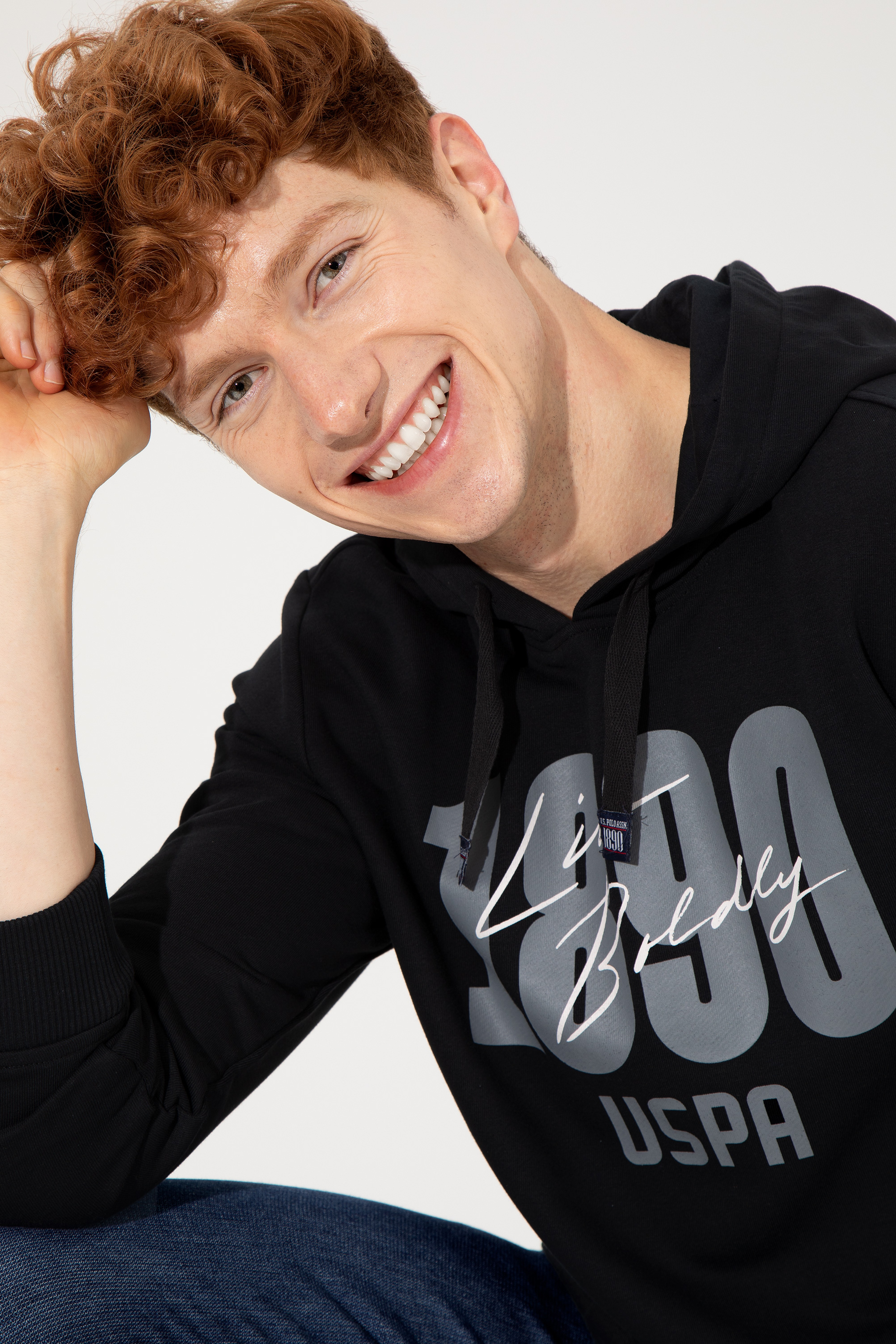Erkek Siyah Kapüşonlu Sweatshirt - Image 2