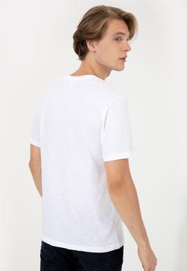 Erkek Beyaz Bisiklet Yaka Tişört - 50249177007