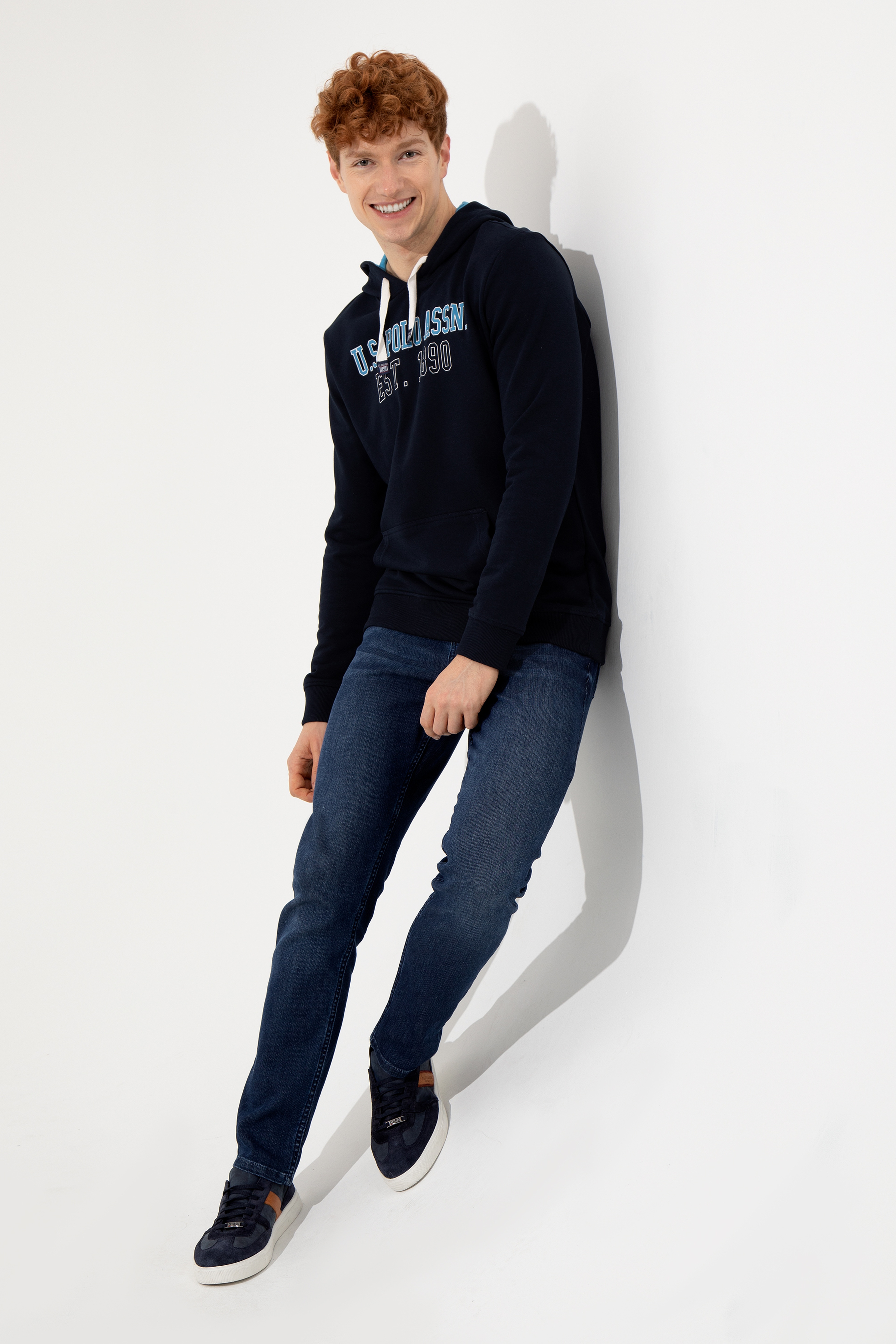 Erkek Lacivert Kapüşonlu Sweatshirt - Image 4