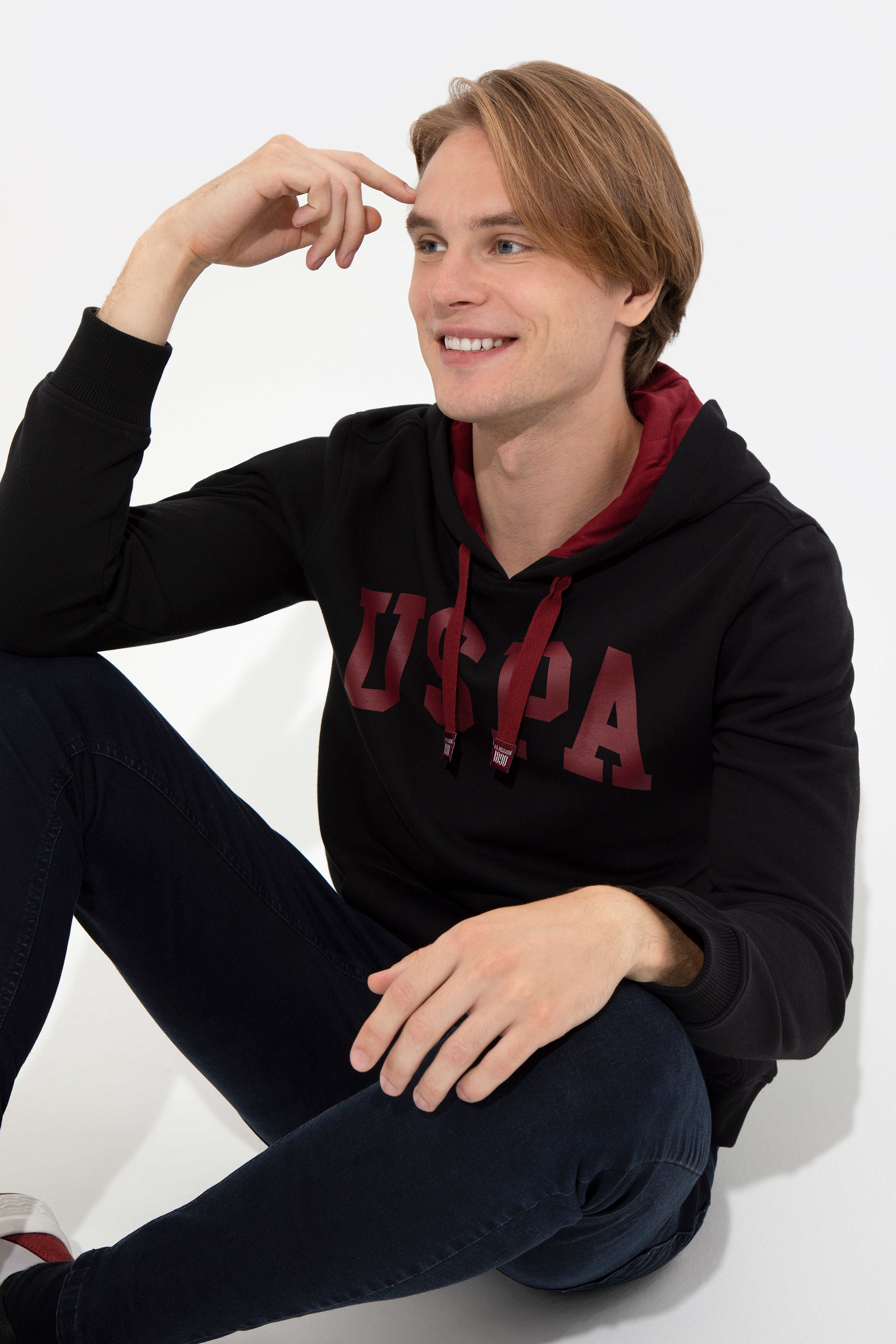 Erkek Siyah Kapüşonlu Basic Sweatshirt - Image 4