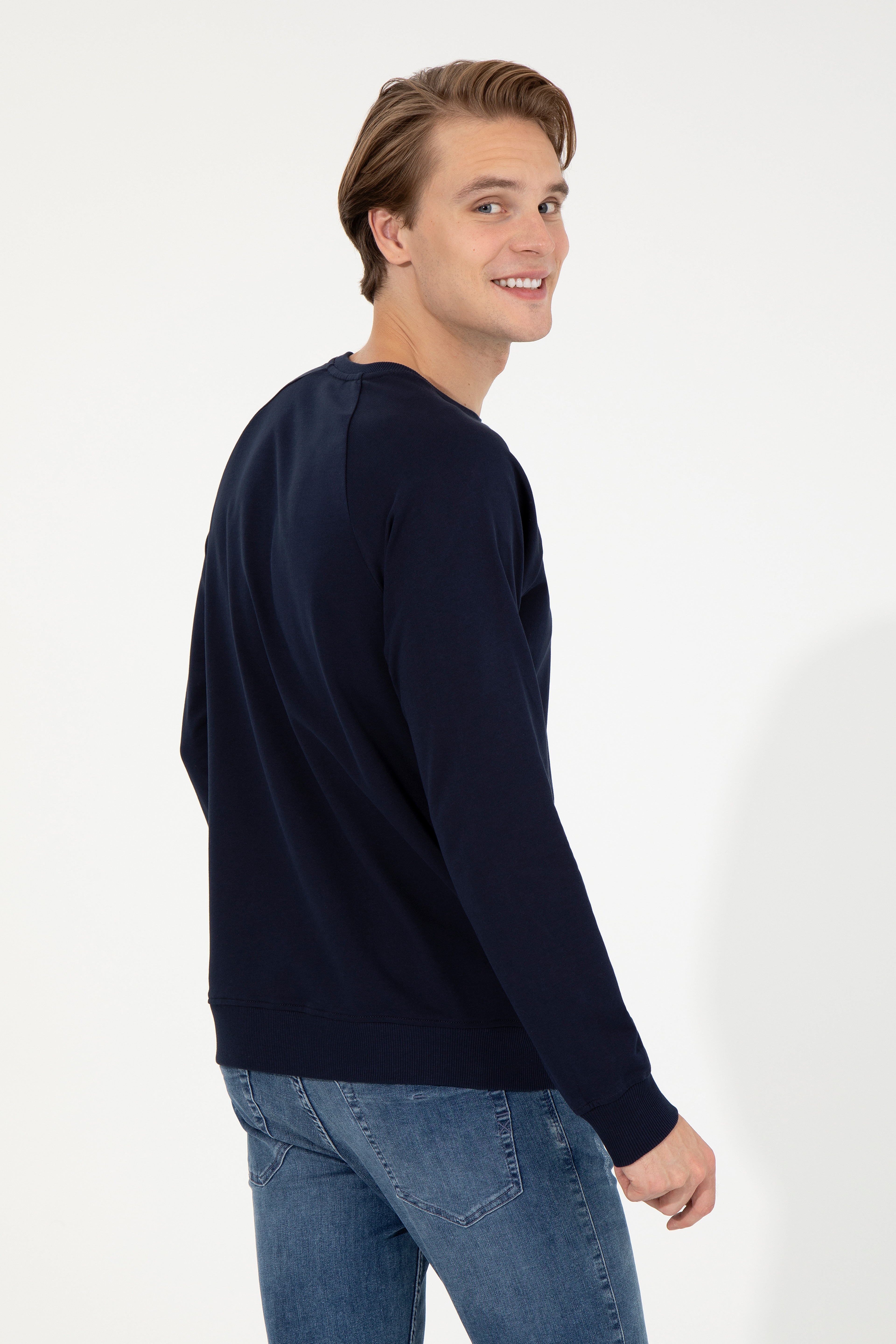 Erkek Lacivert Bisiklet Yaka Basic Sweatshirt - Image 5