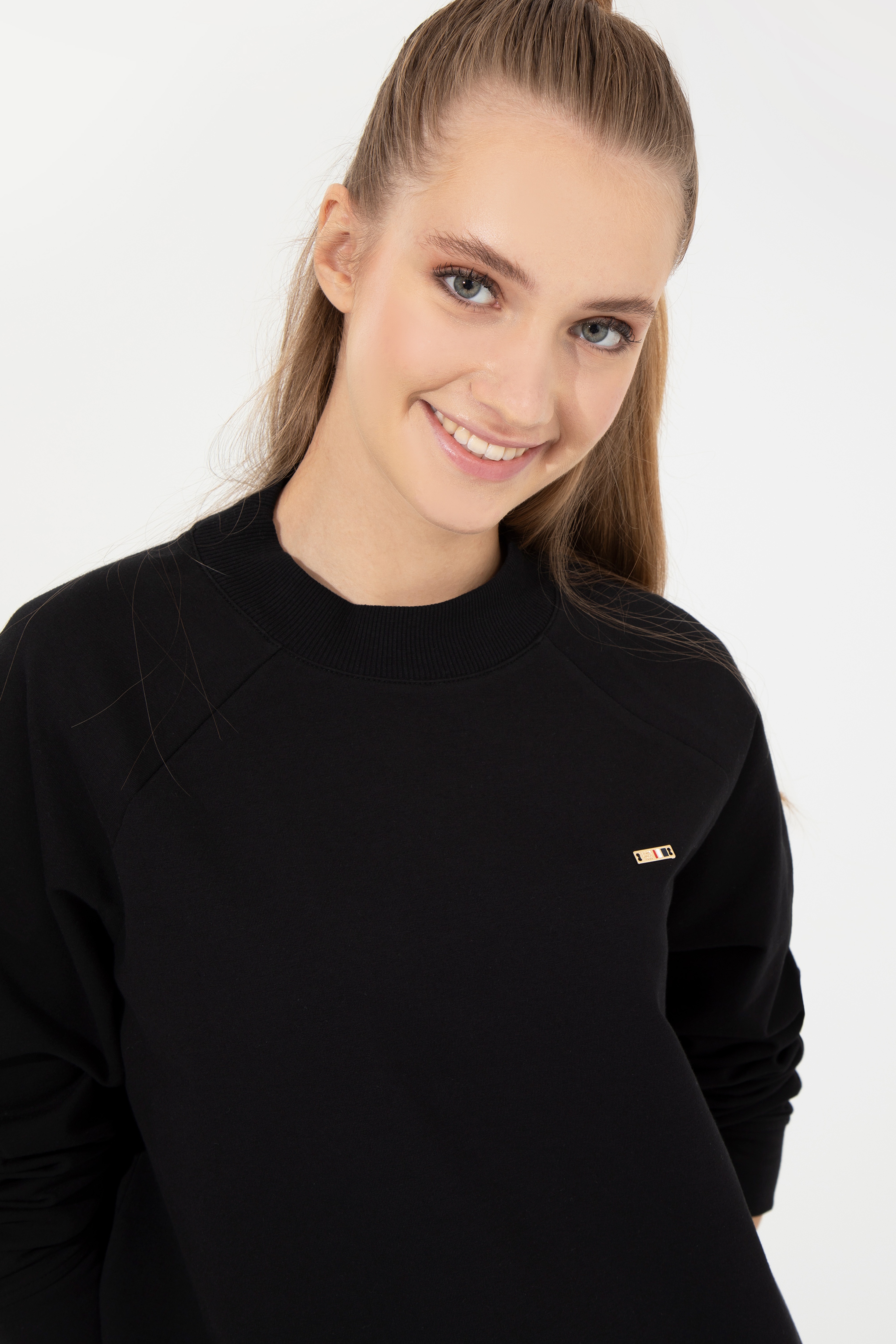 Kadın Siyah Bisiklet Yaka Sweatshirt - Image 2