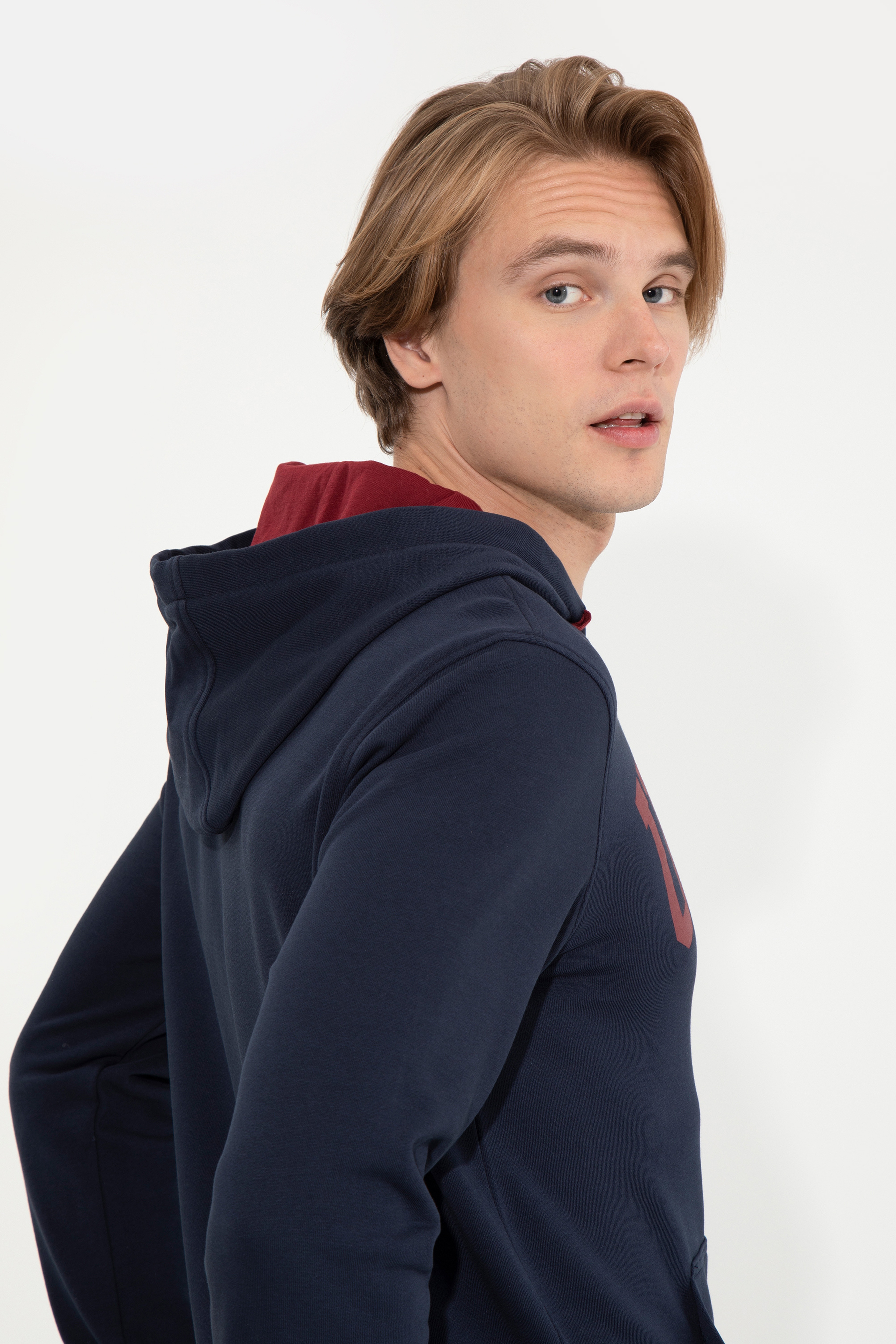 Erkek Lacivert Kapüşonlu Basic Sweatshirt - Image 3