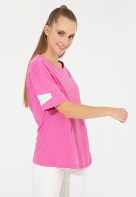 Kadın Pembe Bisiklet Yaka Tişört - 50246219024