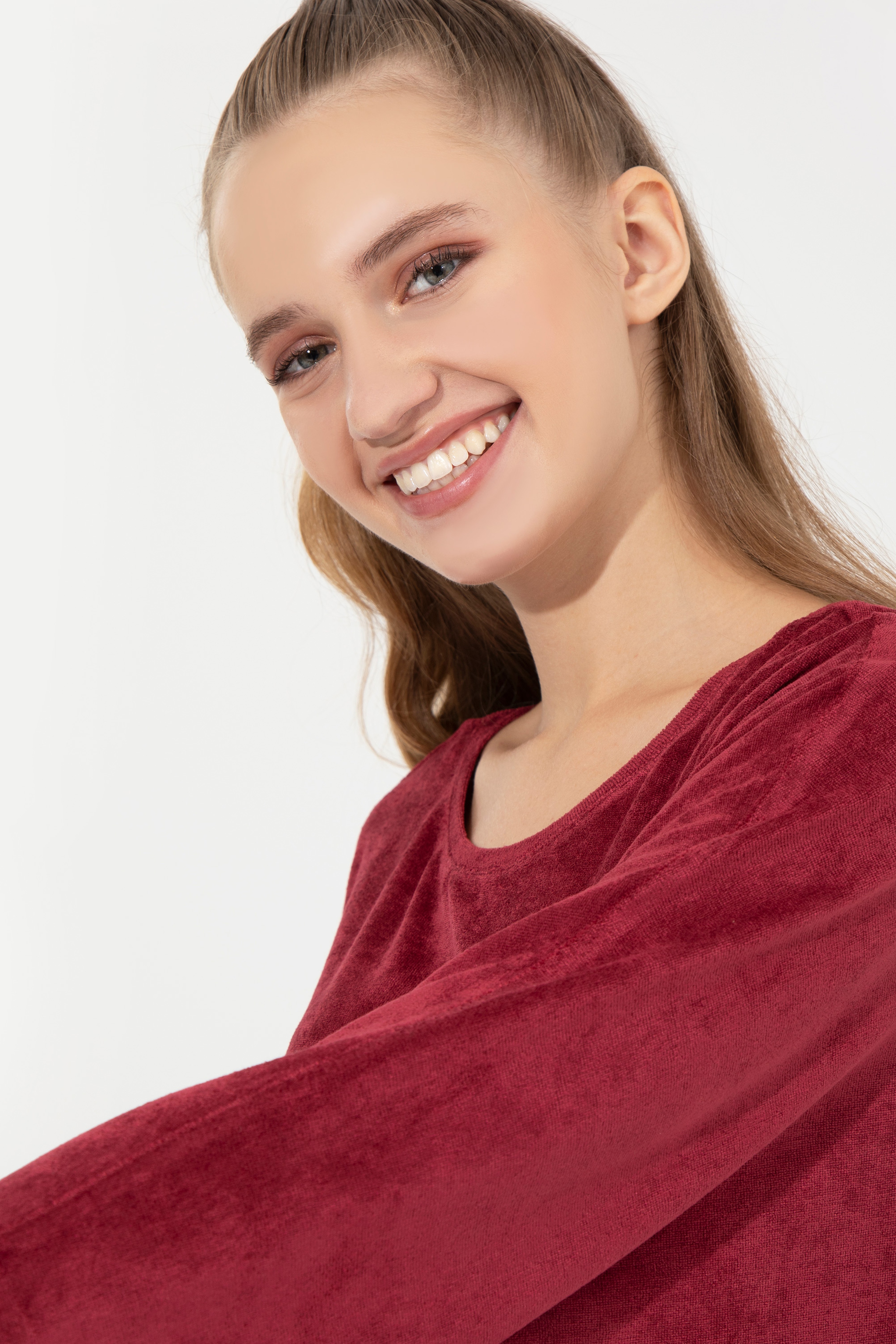 Kadın Vişne Sweatshirt - Image 4