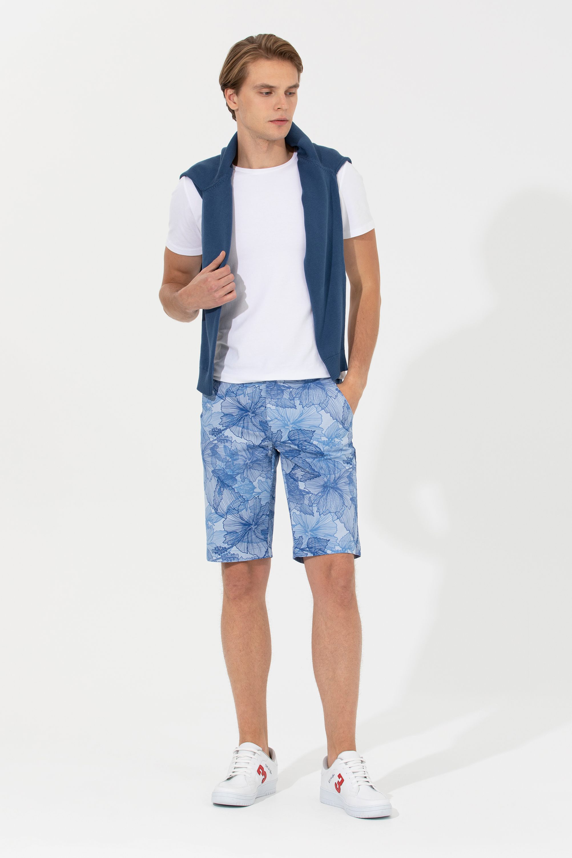 Erkek Mavi Dokuma Bermuda Capri