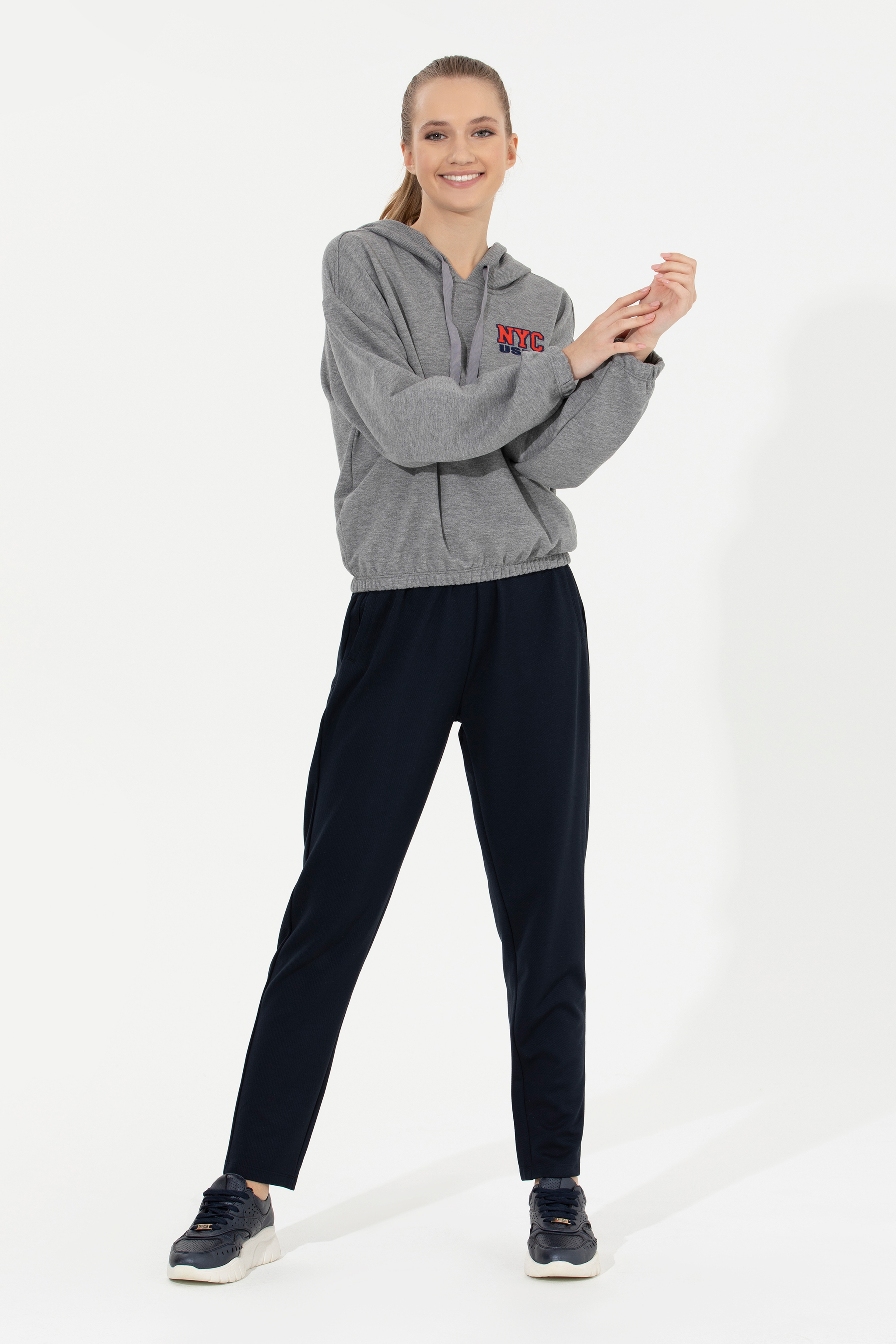 Kadın Gri Melanj Kapüşonlu Sweatshirt - Image 4