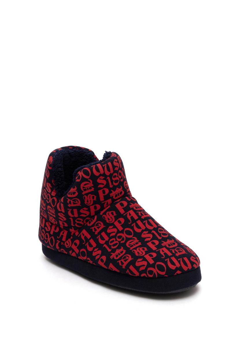 Erkek Çocuk Kırmızı Ev Botu