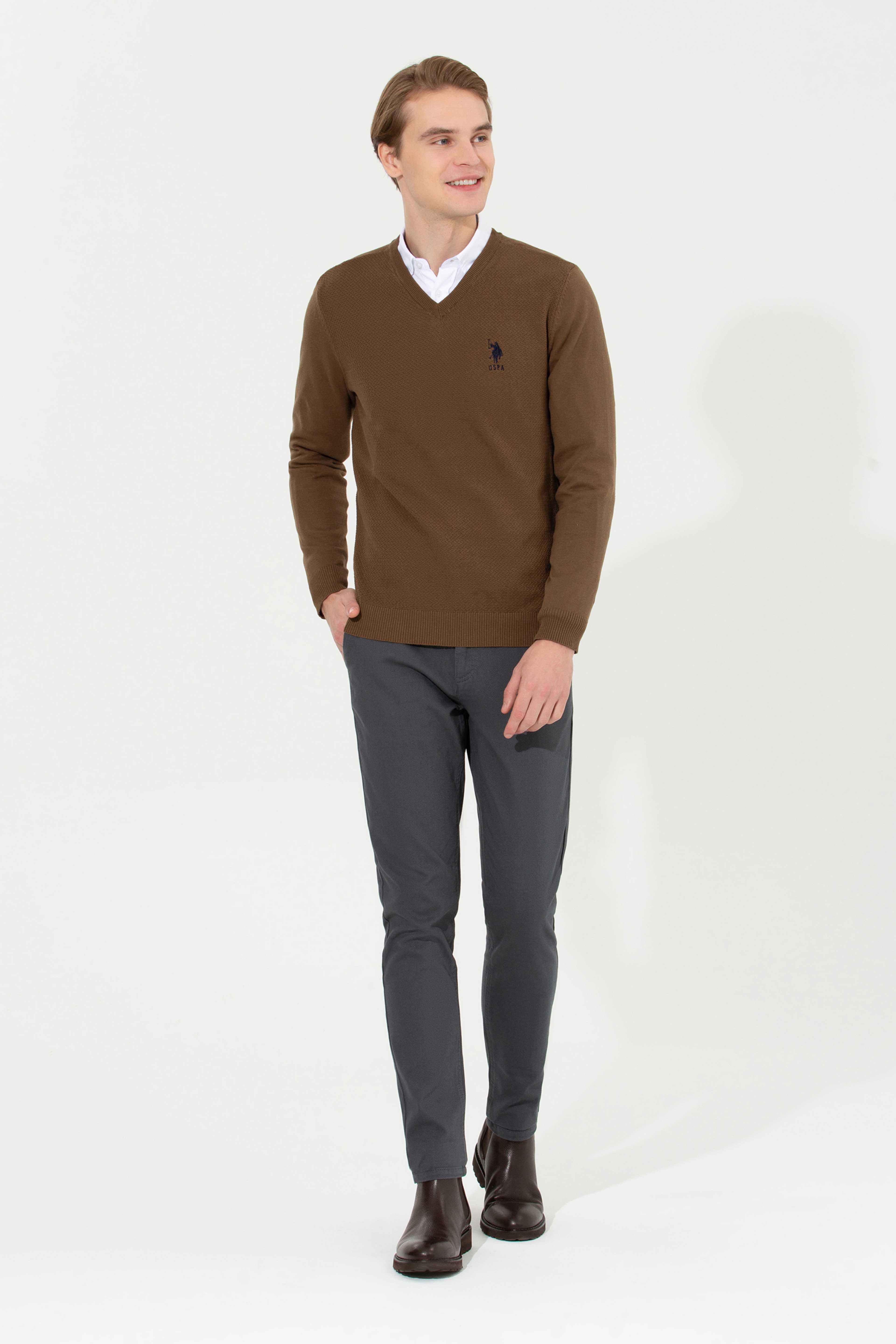 Erkek Coconut V Yaka Basic Triko Kazak - Image 4