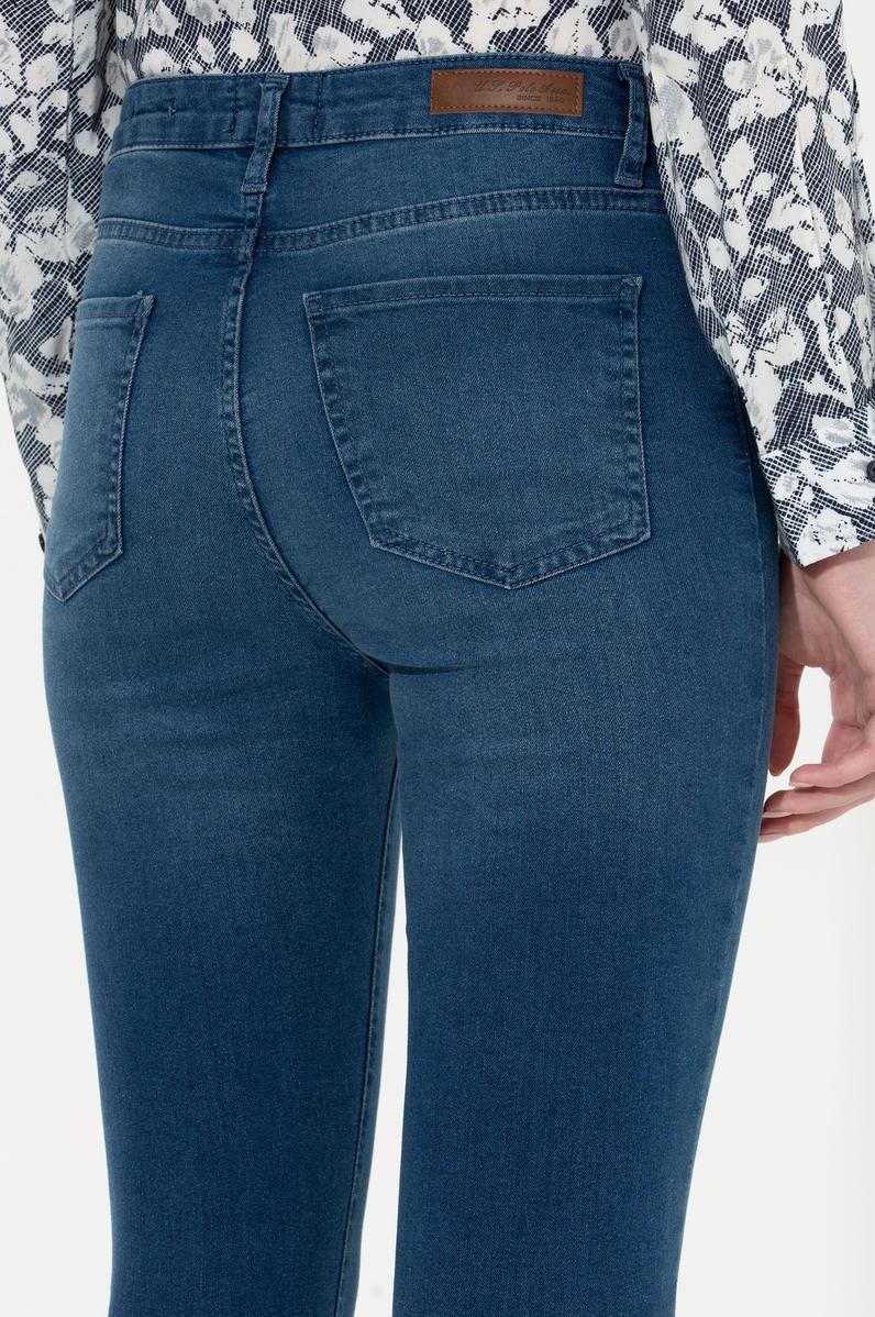 Kadın Açık Mavi Jean Pantolon