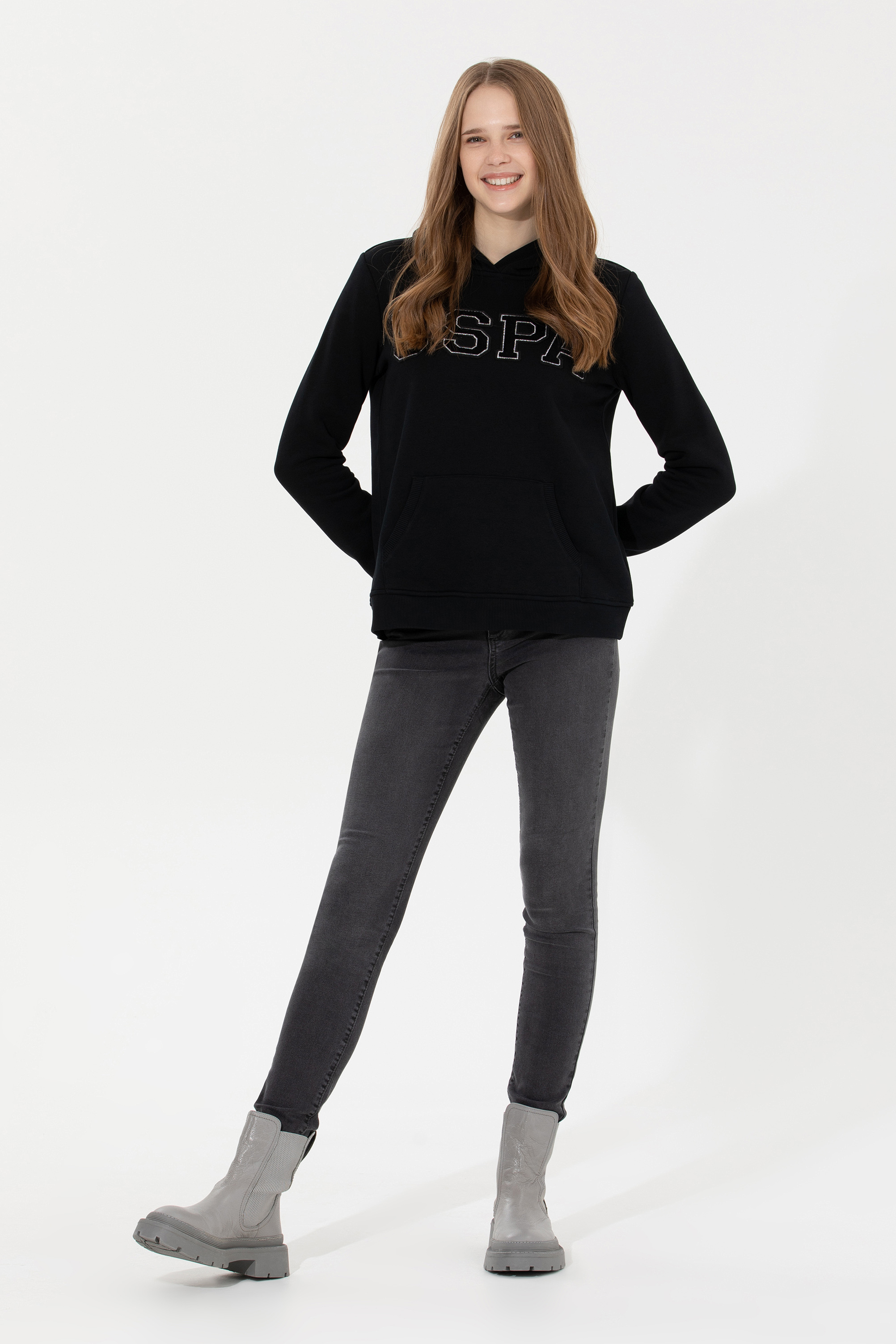 Kadın Siyah Kapüşonlu Basic Sweatshirt - Image 4