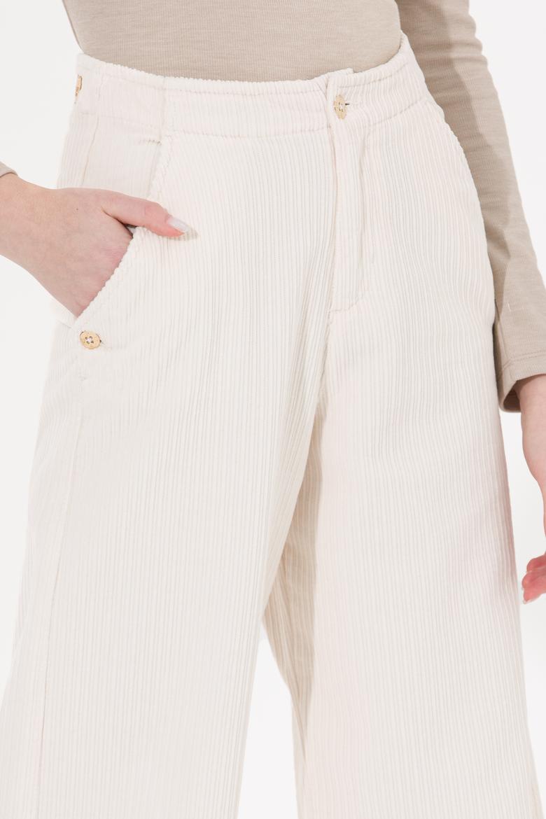 Kadın Krem Flare Cropped Fit Pantolon - 50253031005