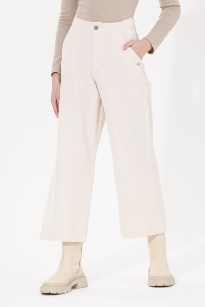 Kadın Krem Flare Cropped Fit Pantolon
