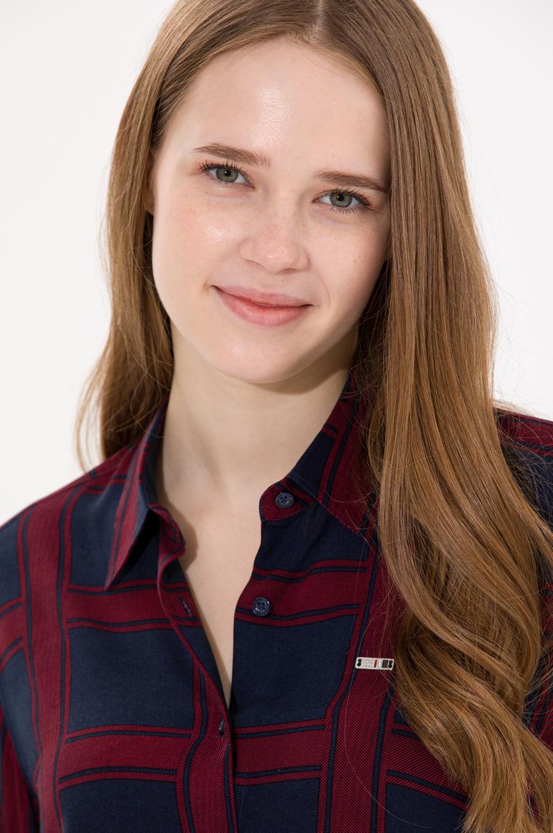 Kadın Lacivert Uzun Kollu Gömlek