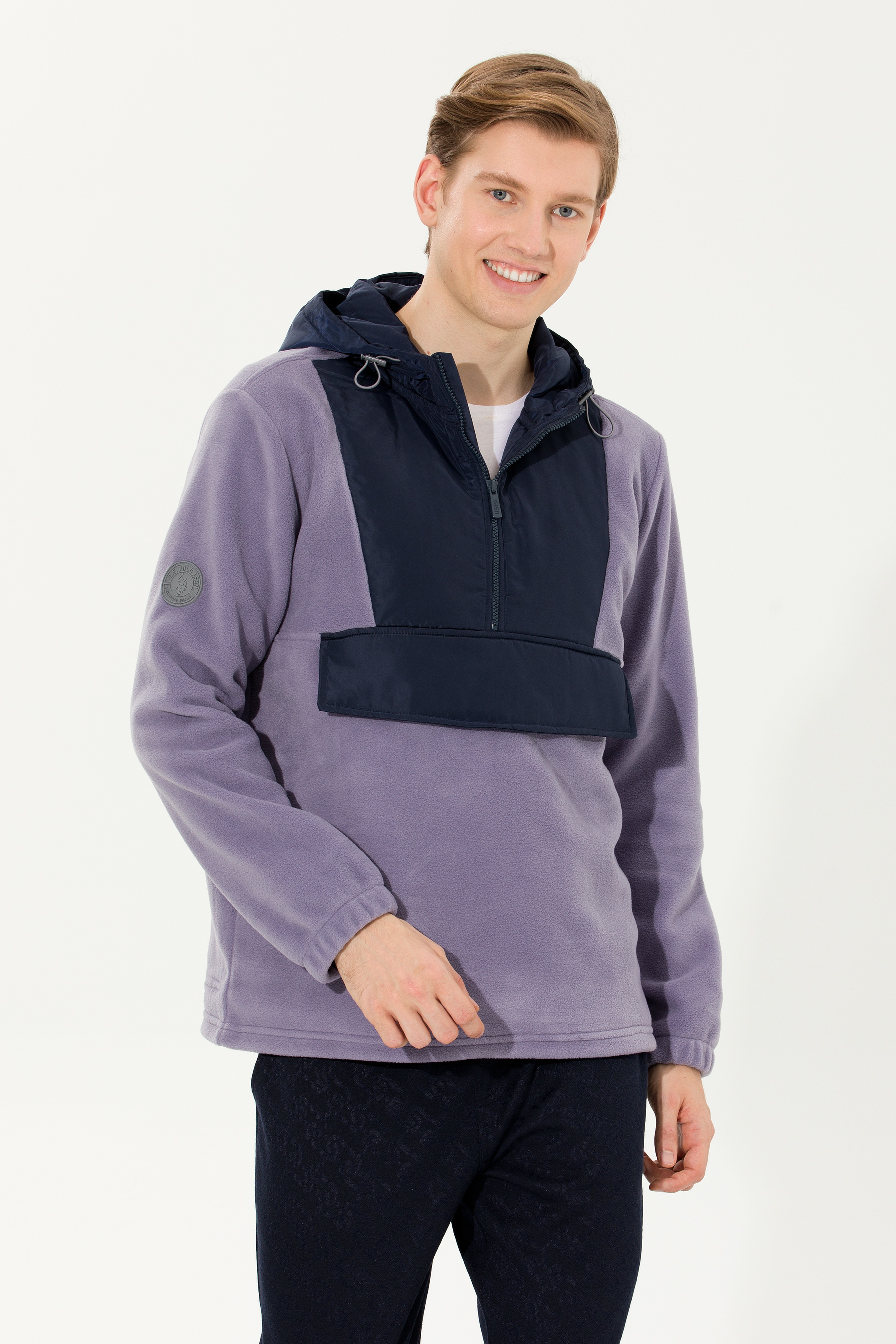 Erkek Gri Kapüşonlu Sweatshirt - Image 3