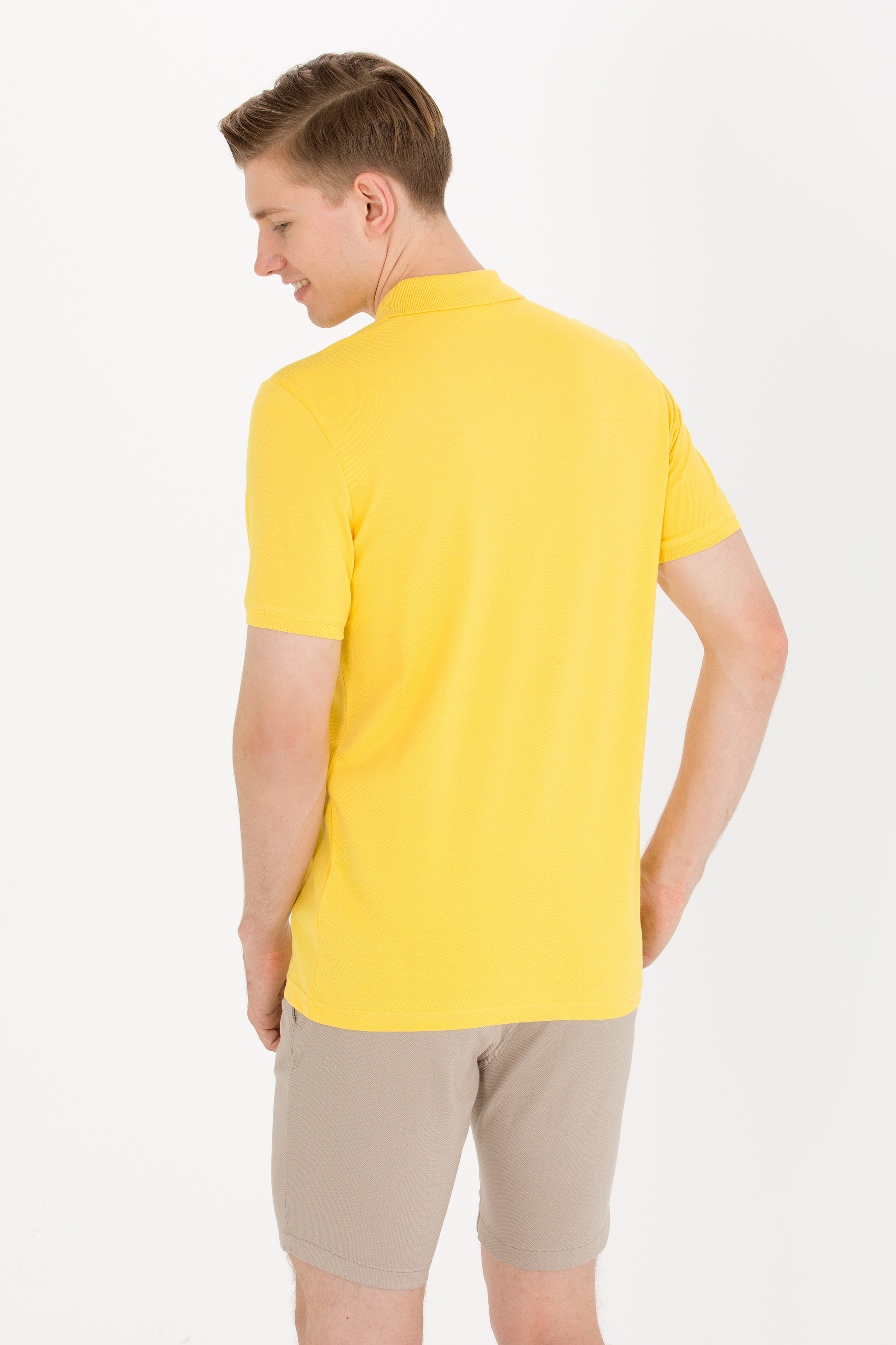 Erkek Koyu Sarı Basic Polo Yaka Tişört - Image 5