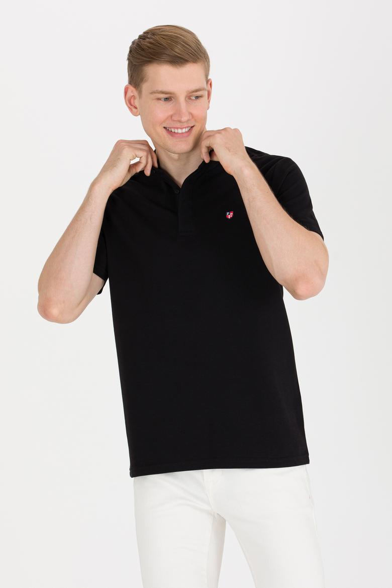 Erkek Siyah Hakim Yaka Tişört