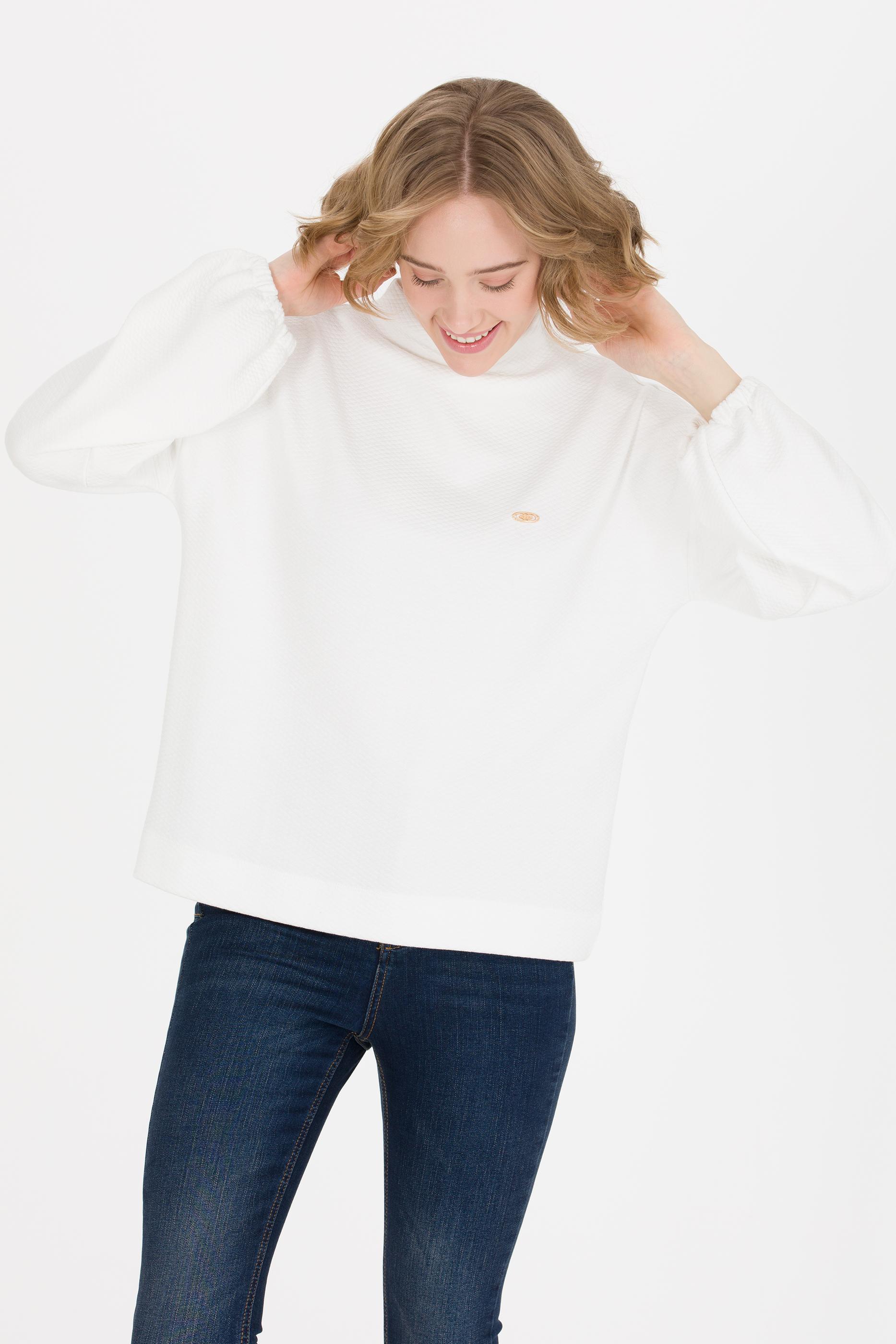 Kadın Ekru Dik Yaka Sweatshirt