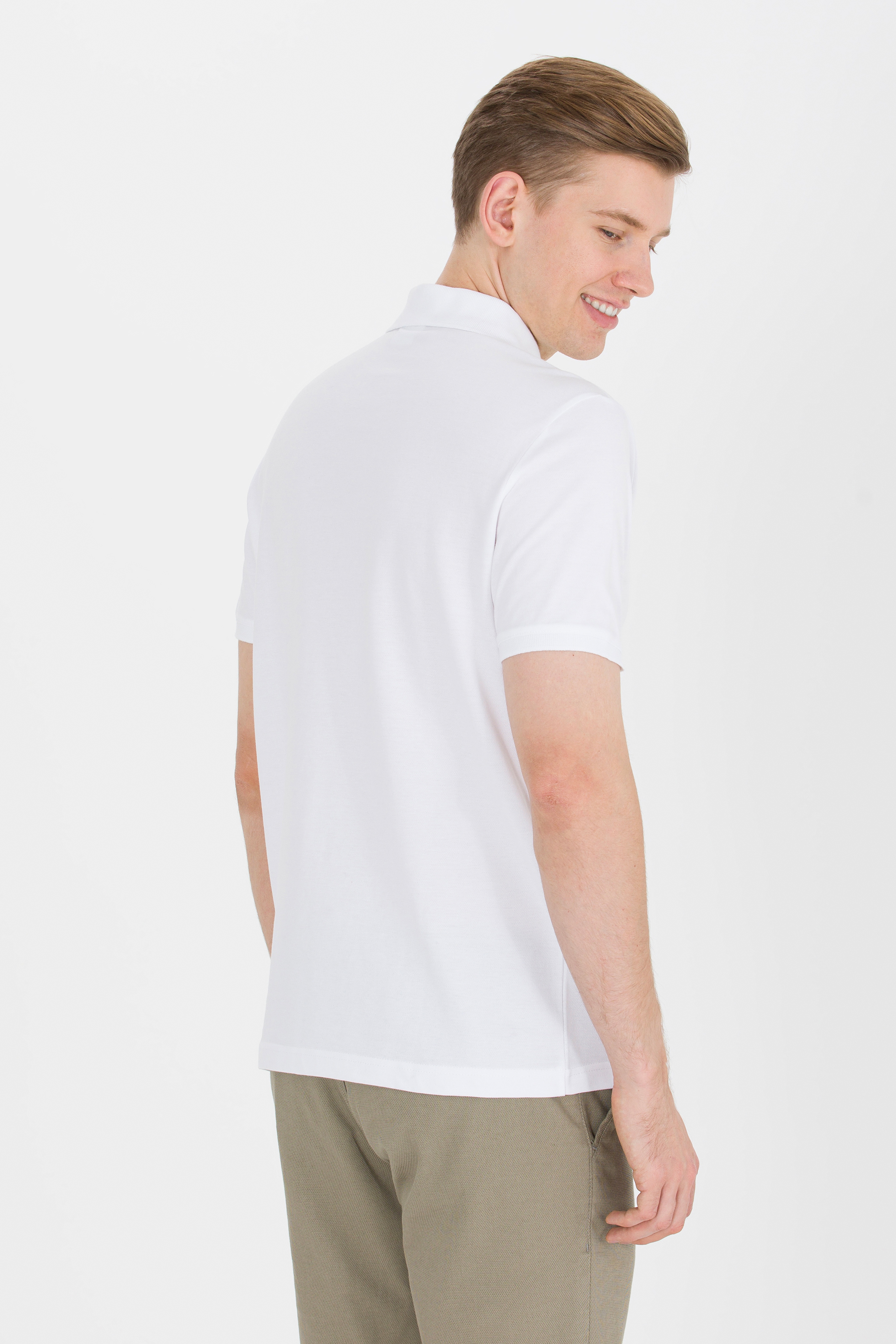 Erkek Beyaz Basic Polo Yaka Tişört - Image 6