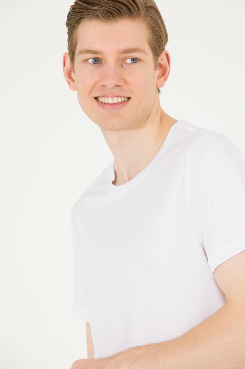 Erkek Beyaz Bisiklet Yaka Tişört