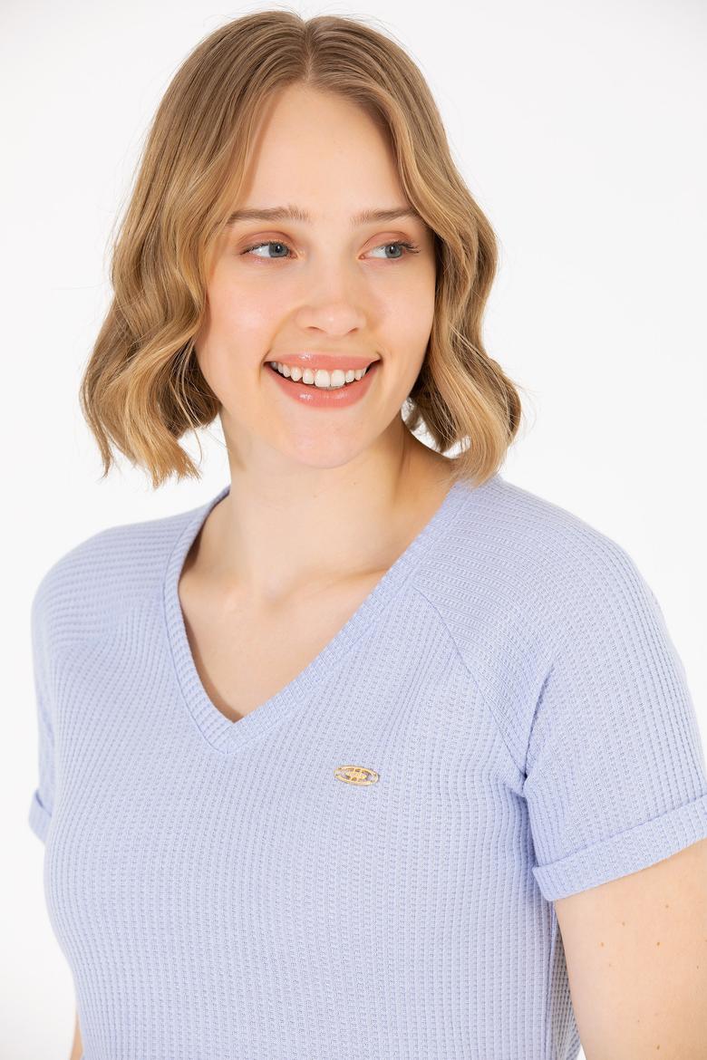 Kadın Mavi V Yaka Tişört - 50262532004
