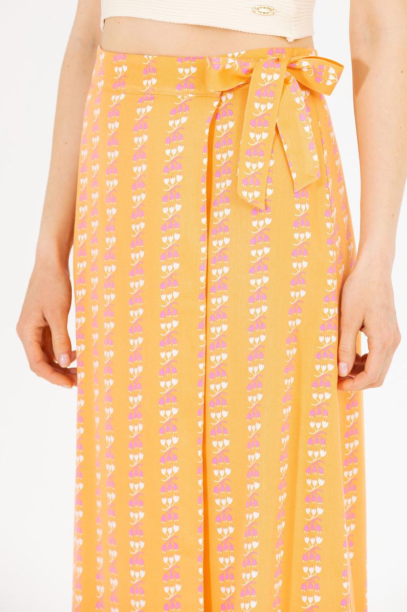 Kadın Kiremit Midi Boy Dokuma Etek