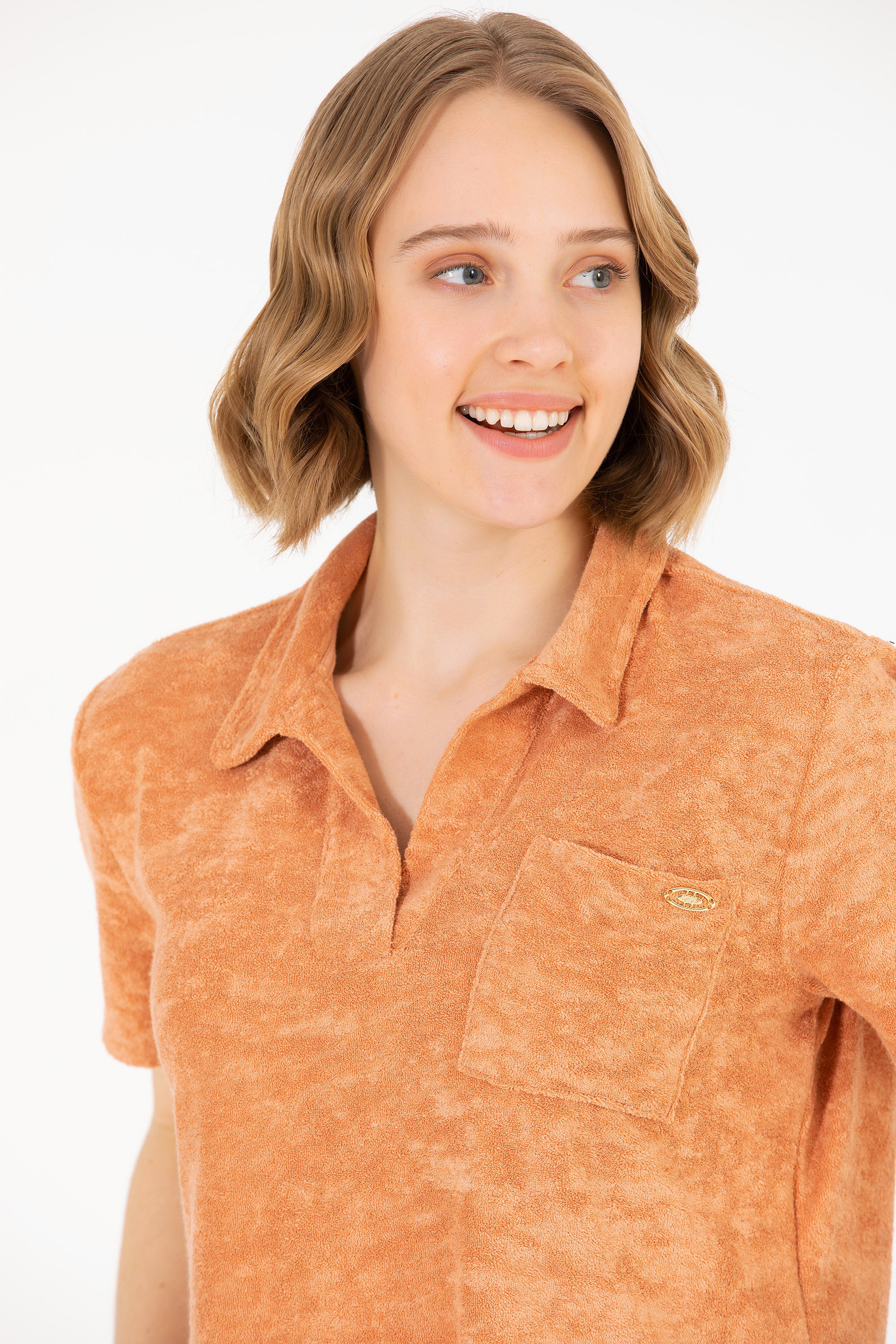 Kadın Pudra Crop Polo Yaka Tişört