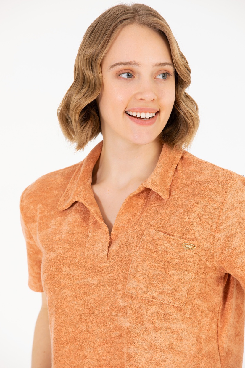 Kadın Pudra Crop Polo Yaka Tişört